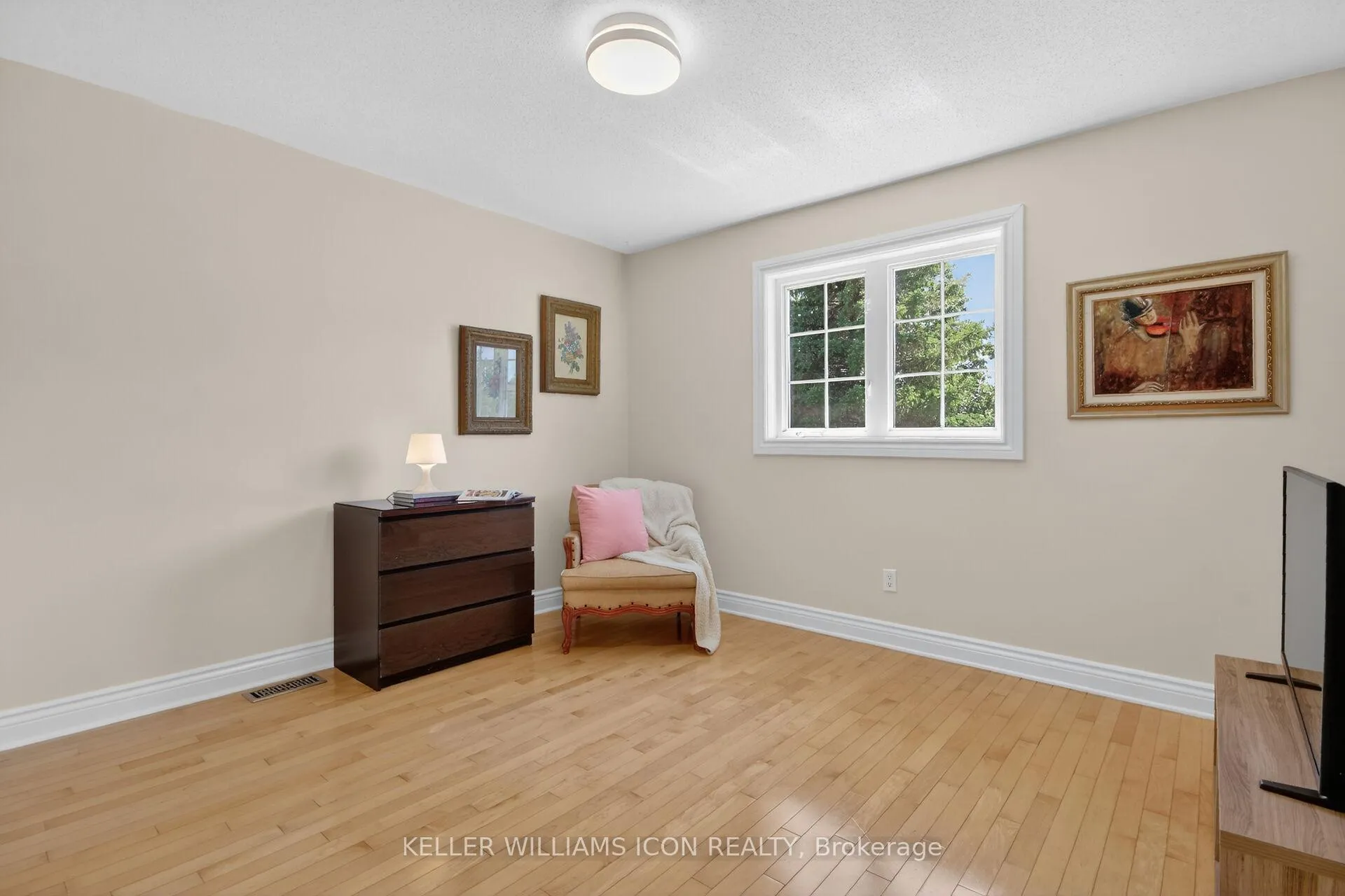 Photo 29 of 136 Shaughnessy Crescent, Ottawa, Kanata - Kanata Lakes/Heritage Hills — HOMEH