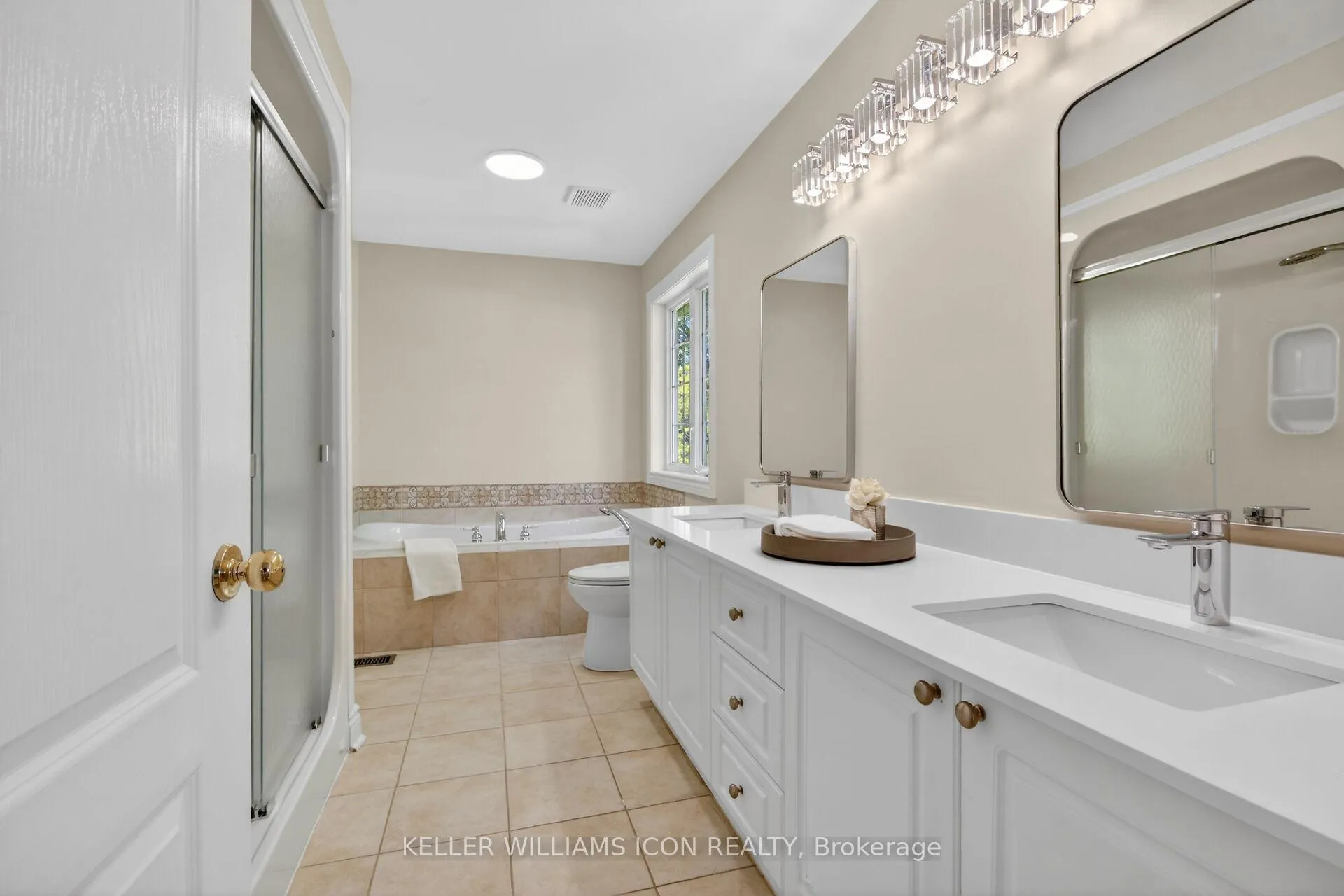 Photo 26 of 136 Shaughnessy Crescent, Ottawa, Kanata - Kanata Lakes/Heritage Hills — HOMEH