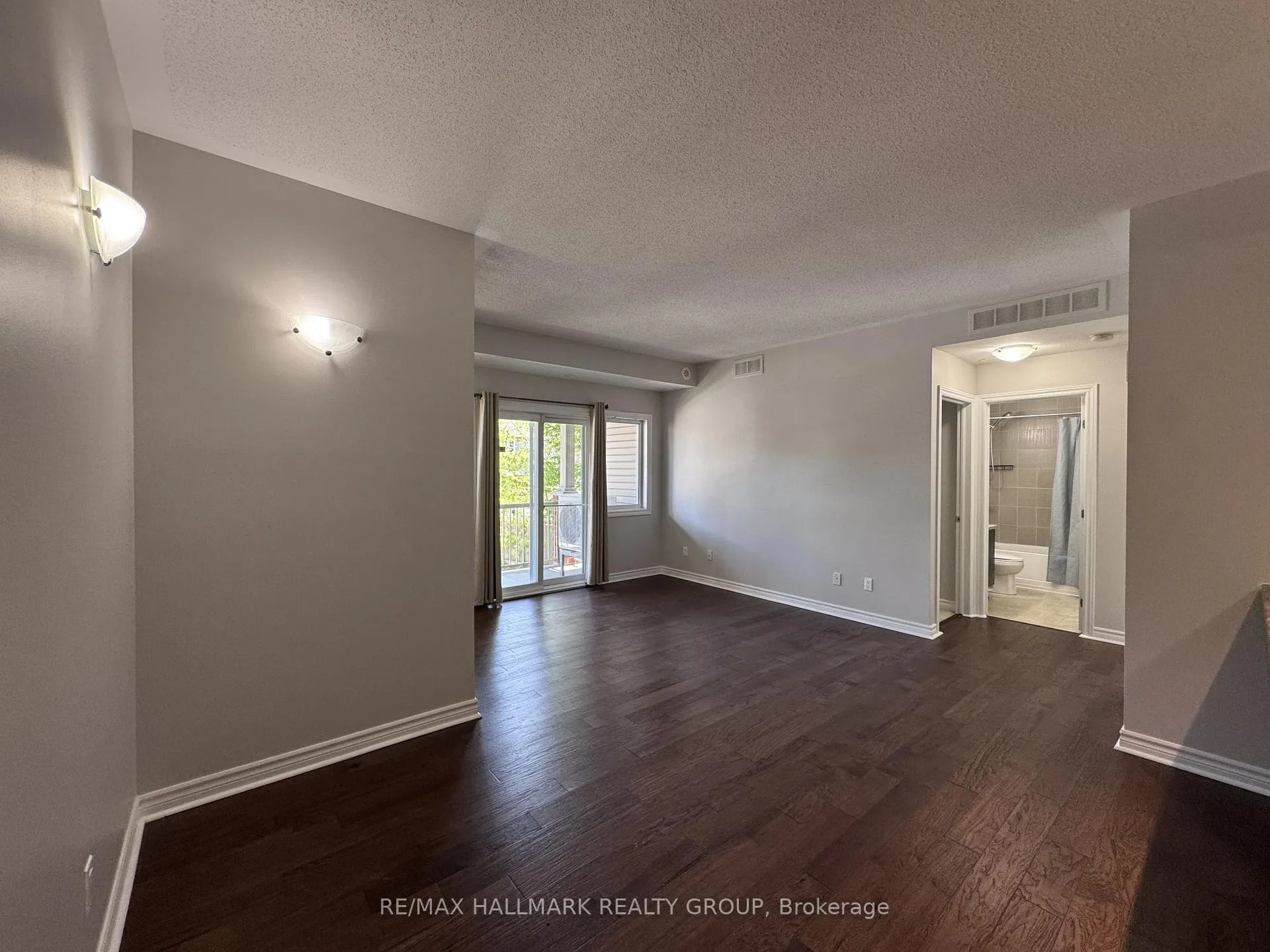 Photo 7 of Unit 19, 140 Mocha Private, Ottawa, Blossom Park/Kemp Park/Findlay Creek — HOMEH