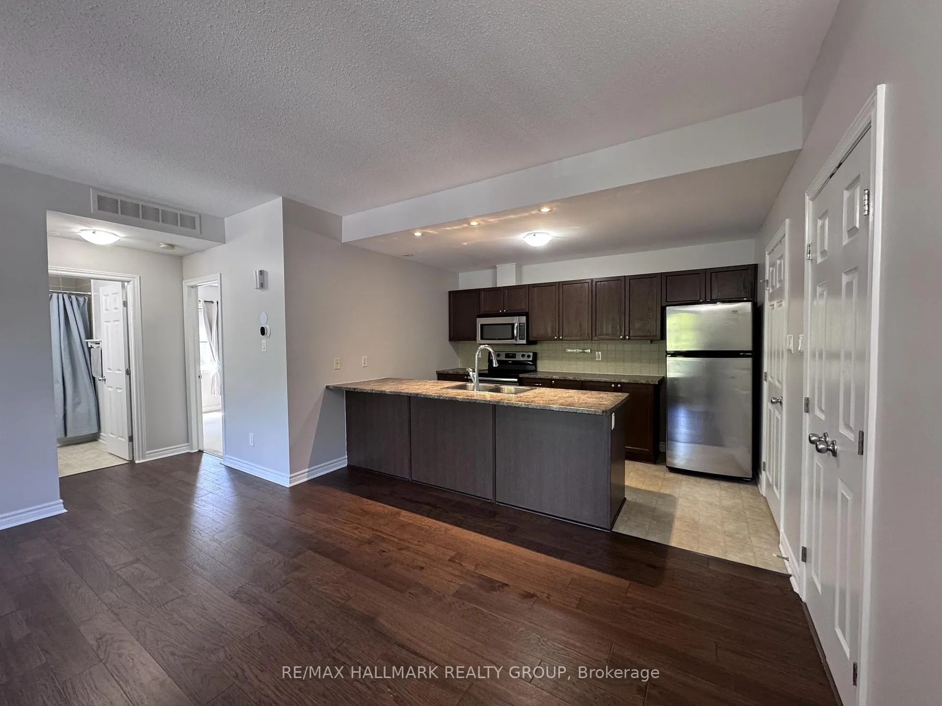 Photo 8 of Unit 19, 140 Mocha Private, Ottawa, Blossom Park/Kemp Park/Findlay Creek — HOMEH