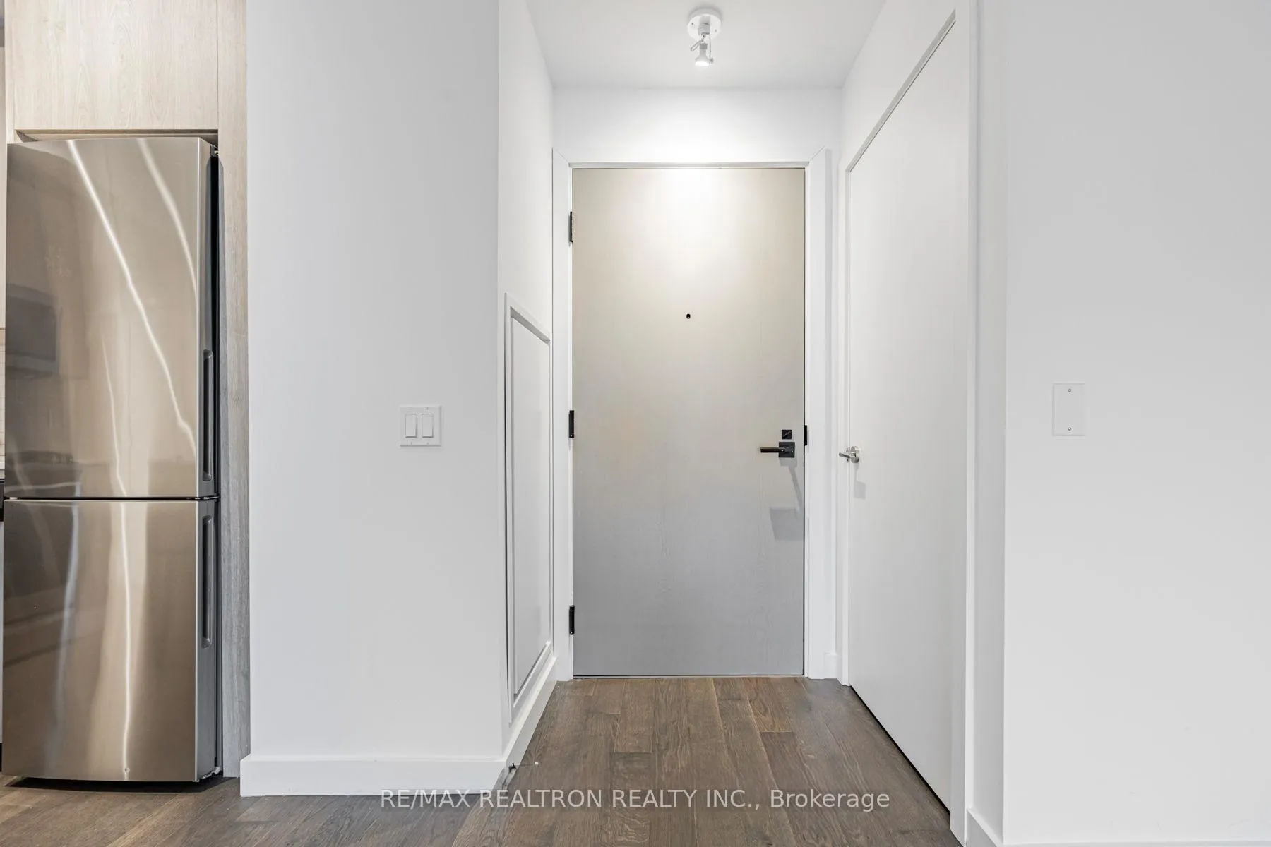 Photo 2 of Unit 310, 2A Church Street, Toronto, Waterfront Communities — HOMEH