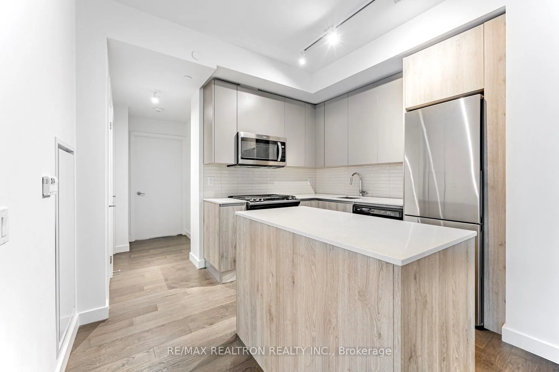 Photo 3 of Unit 310, 2A Church Street, Toronto, Waterfront Communities — HOMEH