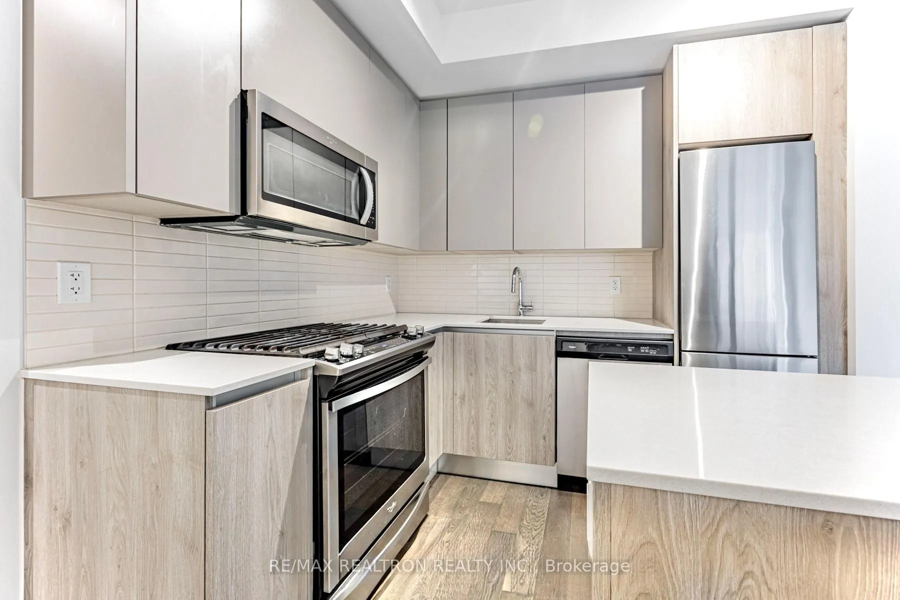 Photo 4 of Unit 310, 2A Church Street, Toronto, Waterfront Communities — HOMEH