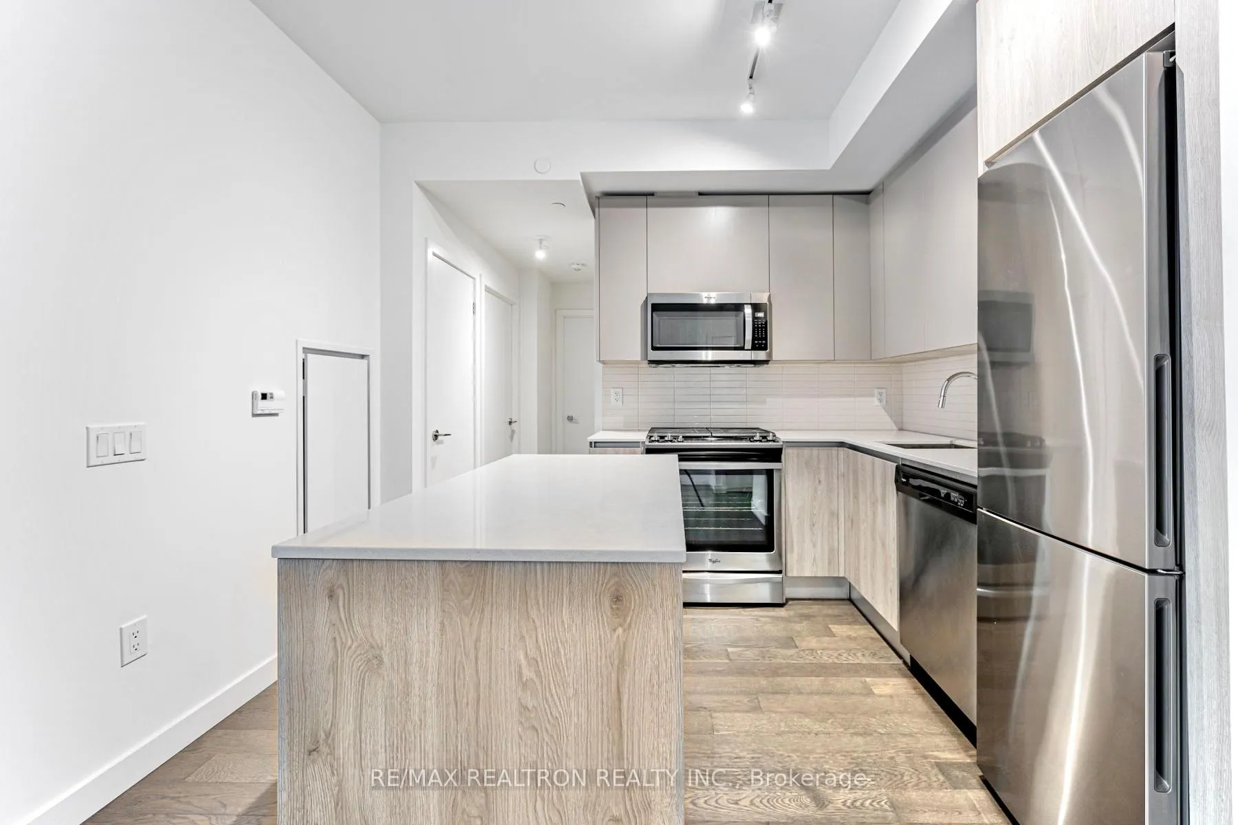 Photo 5 of Unit 310, 2A Church Street, Toronto, Waterfront Communities — HOMEH