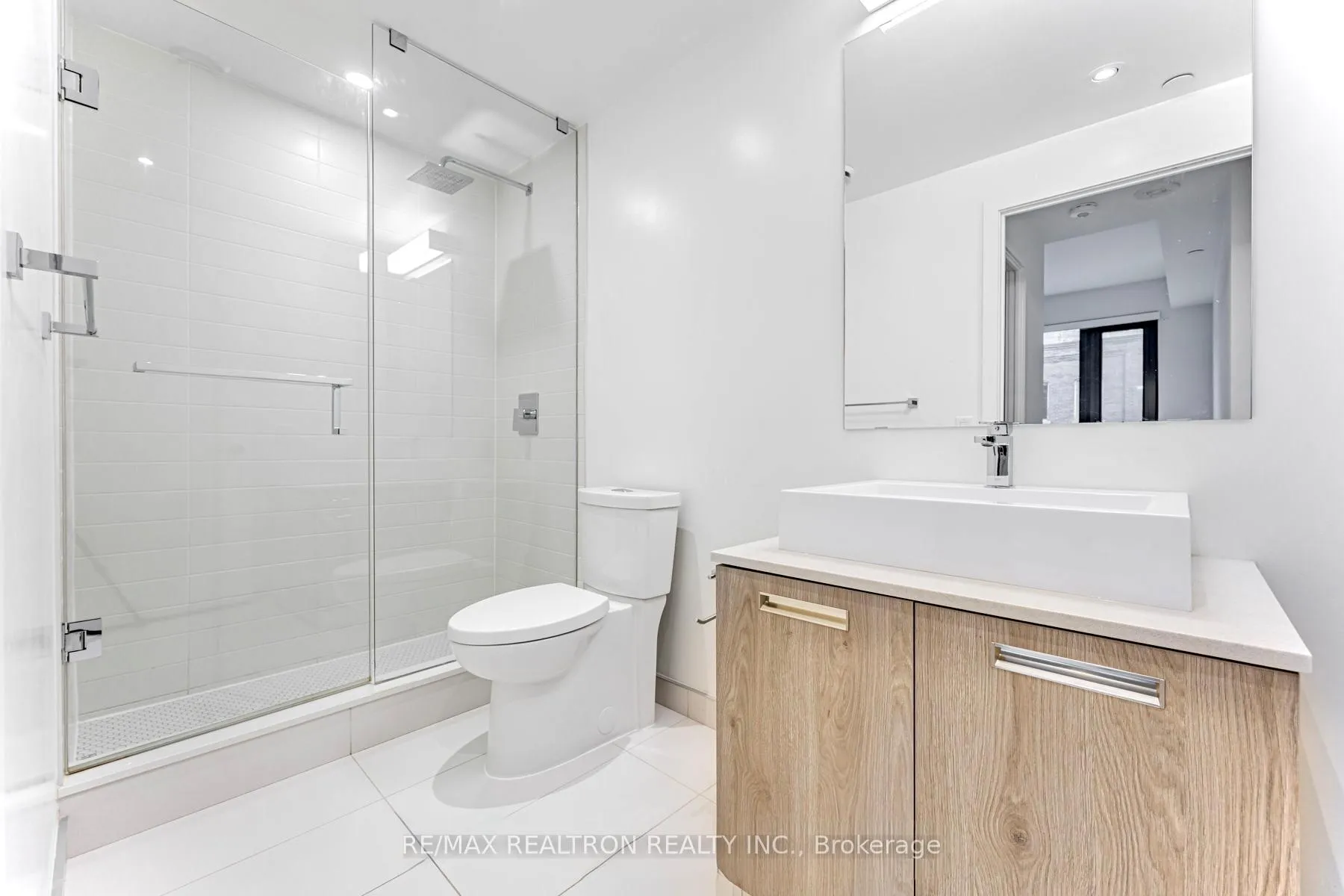 Photo 12 of Unit 310, 2A Church Street, Toronto, Waterfront Communities — HOMEH