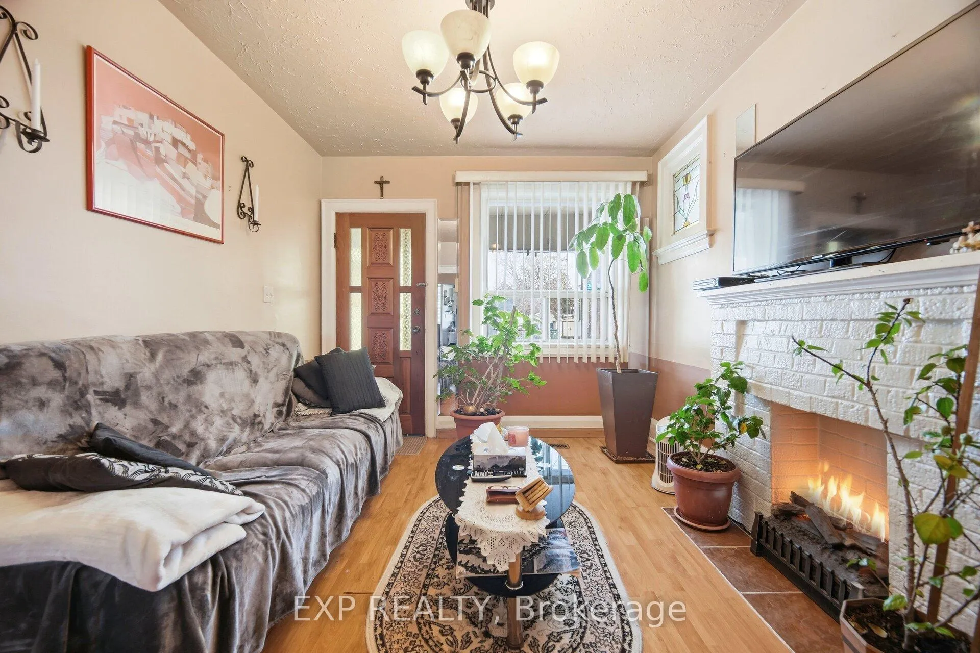 Photo 3 of 105 Rogers Road, Toronto, Oakwood Village — HOMEH
