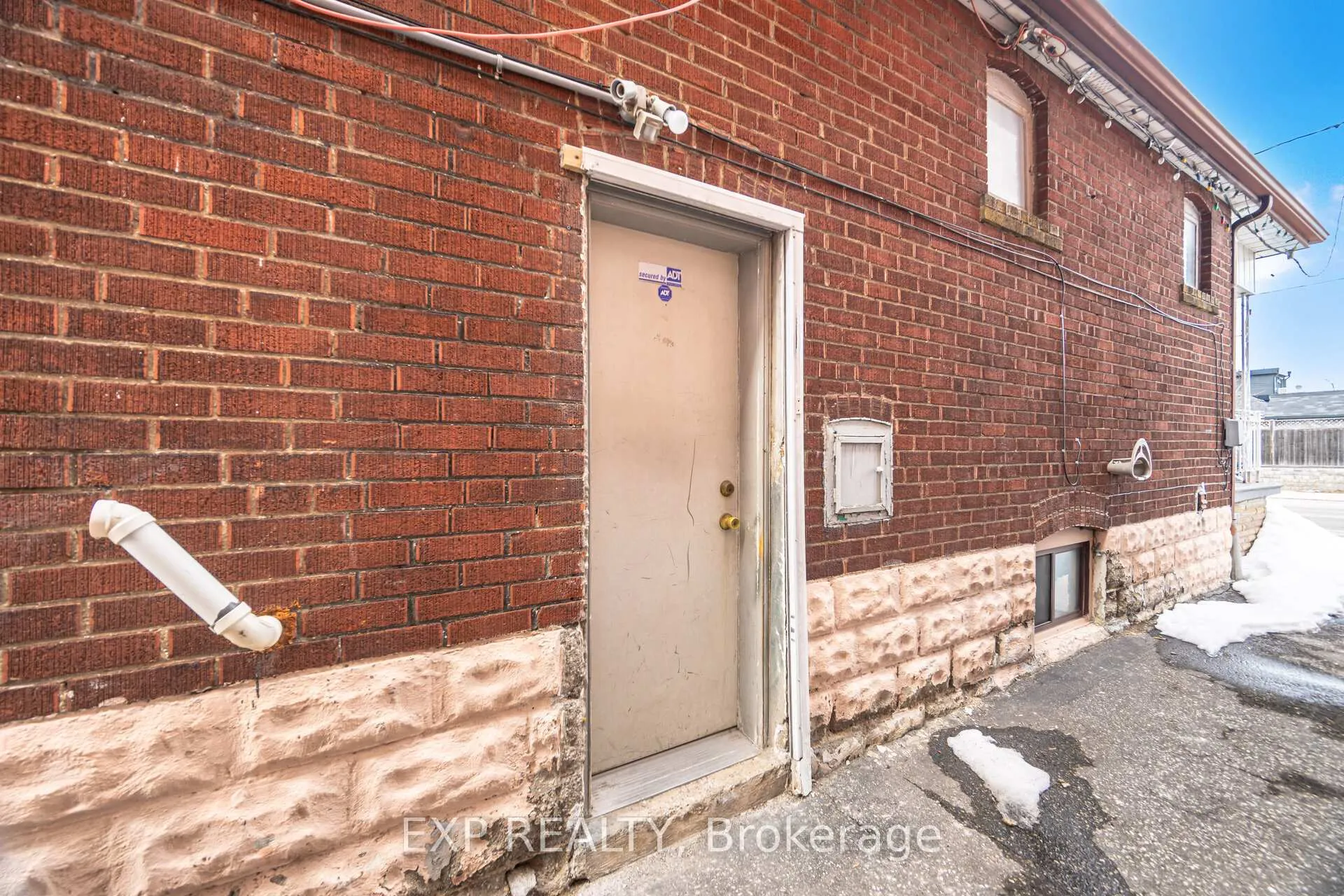 Photo 30 of 105 Rogers Road, Toronto, Oakwood Village — HOMEH