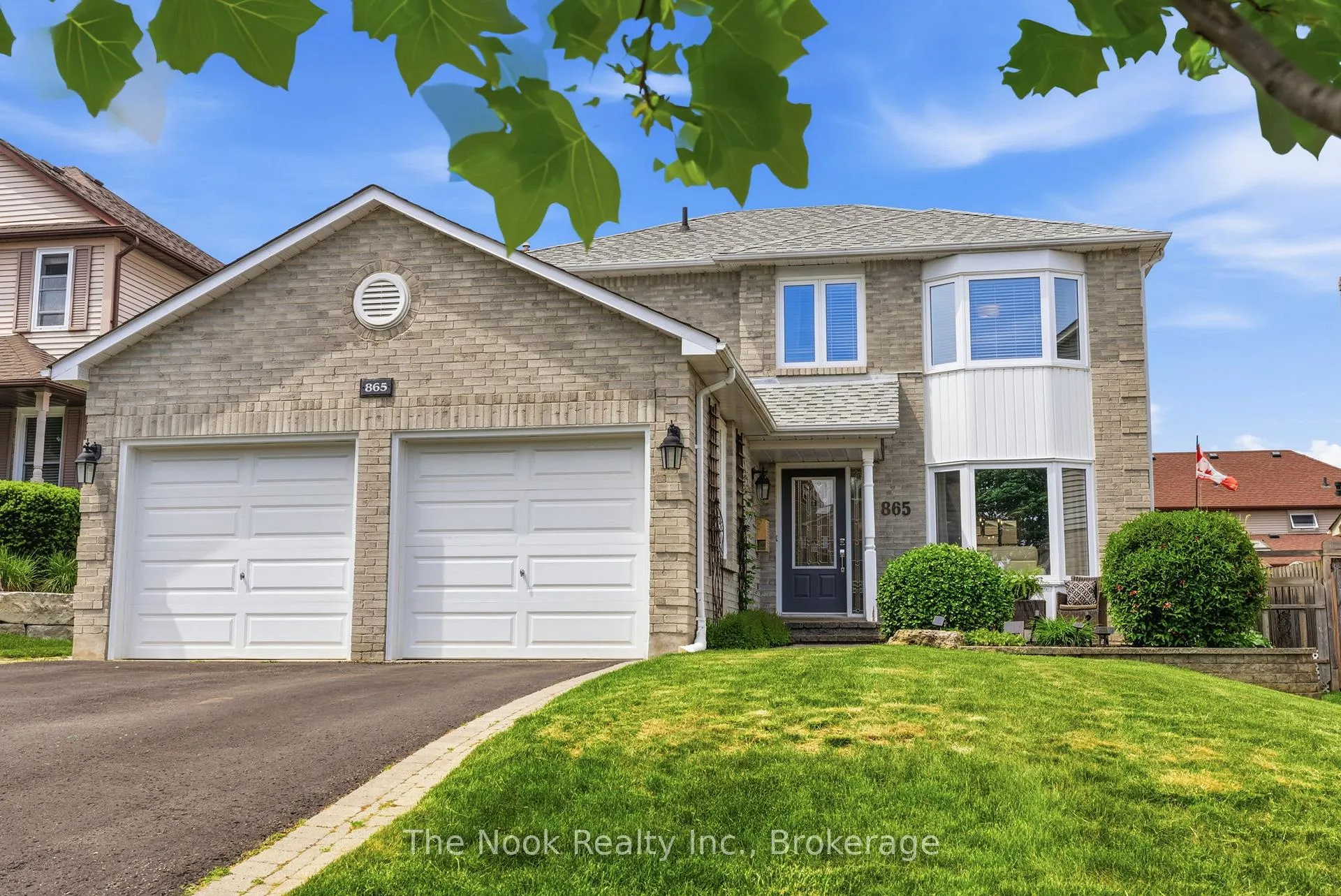 Photo 2 of 865 Lochness Crescent, Oshawa, McLaughlin — HOMEH