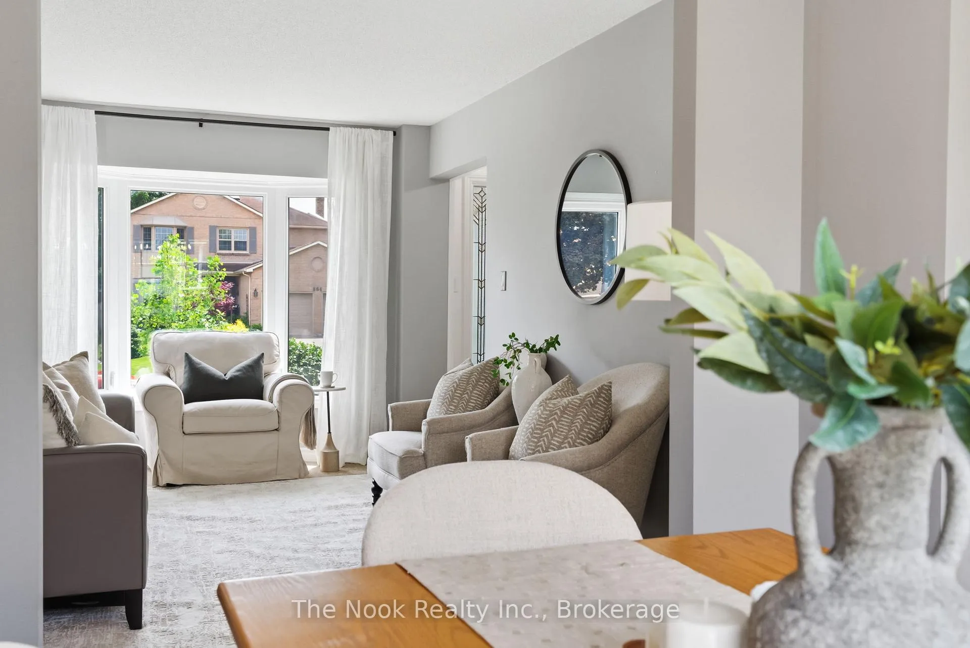 Photo 6 of 865 Lochness Crescent, Oshawa, McLaughlin — HOMEH