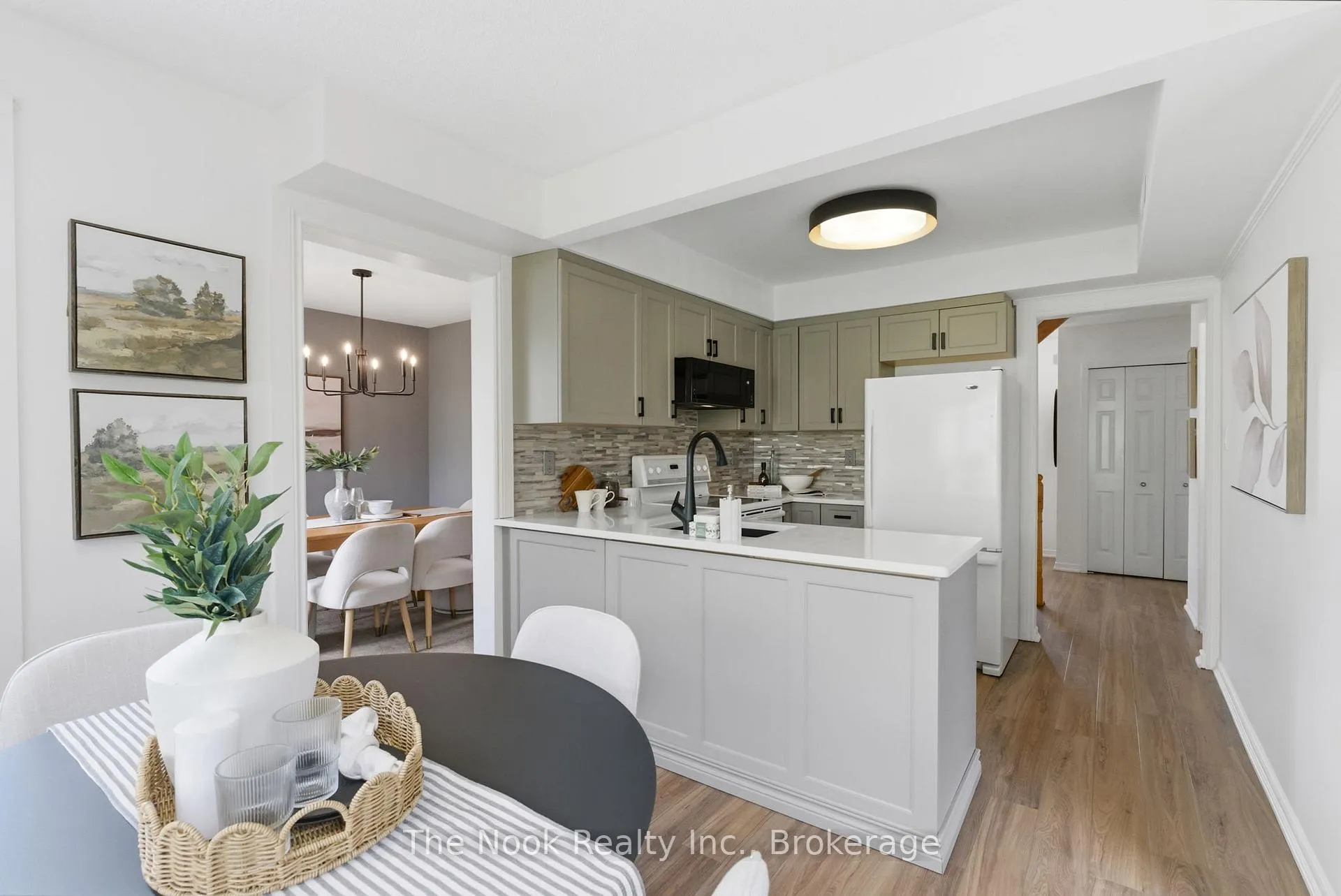 Photo 10 of 865 Lochness Crescent, Oshawa, McLaughlin — HOMEH