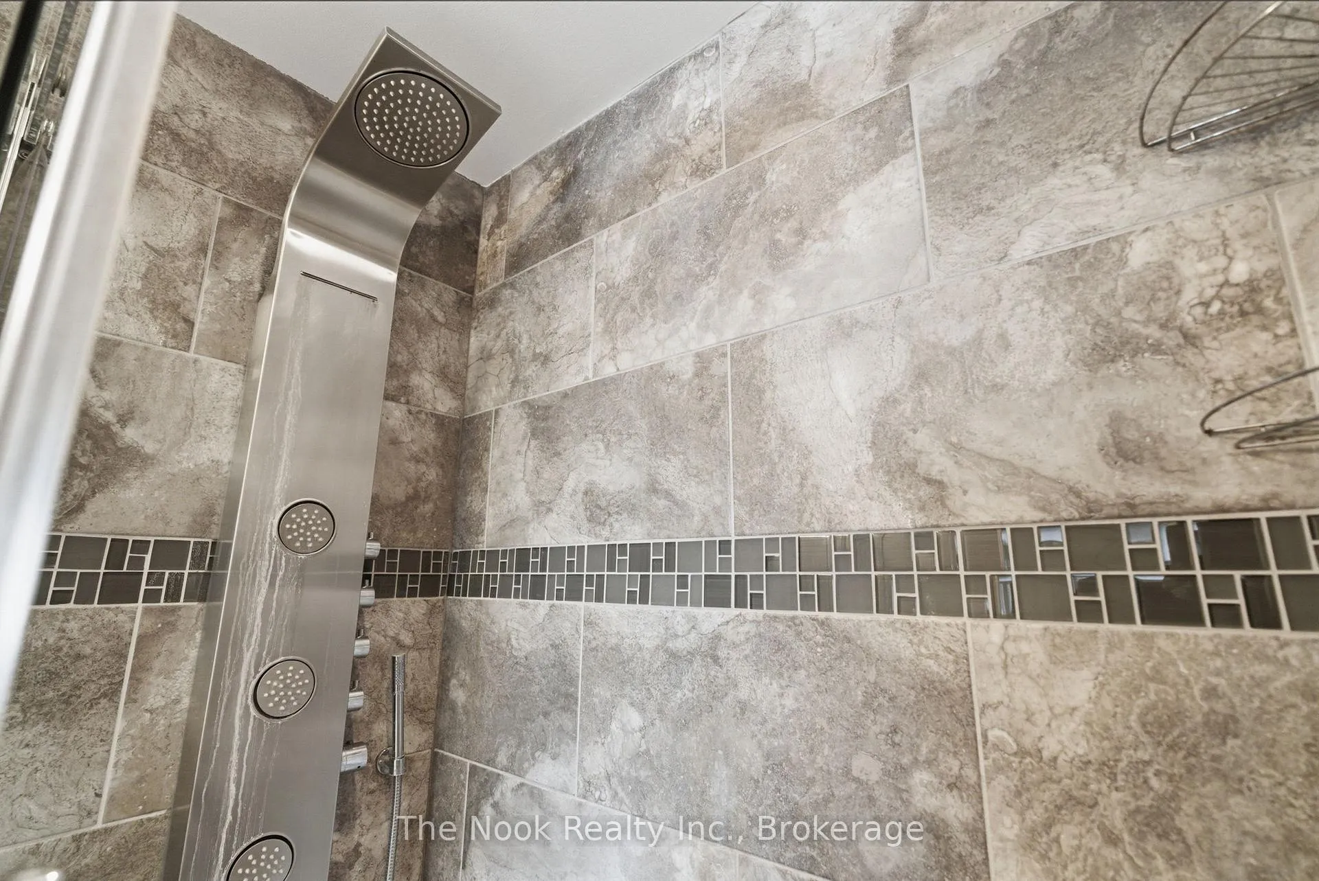 Photo 30 of 865 Lochness Crescent, Oshawa, McLaughlin — HOMEH