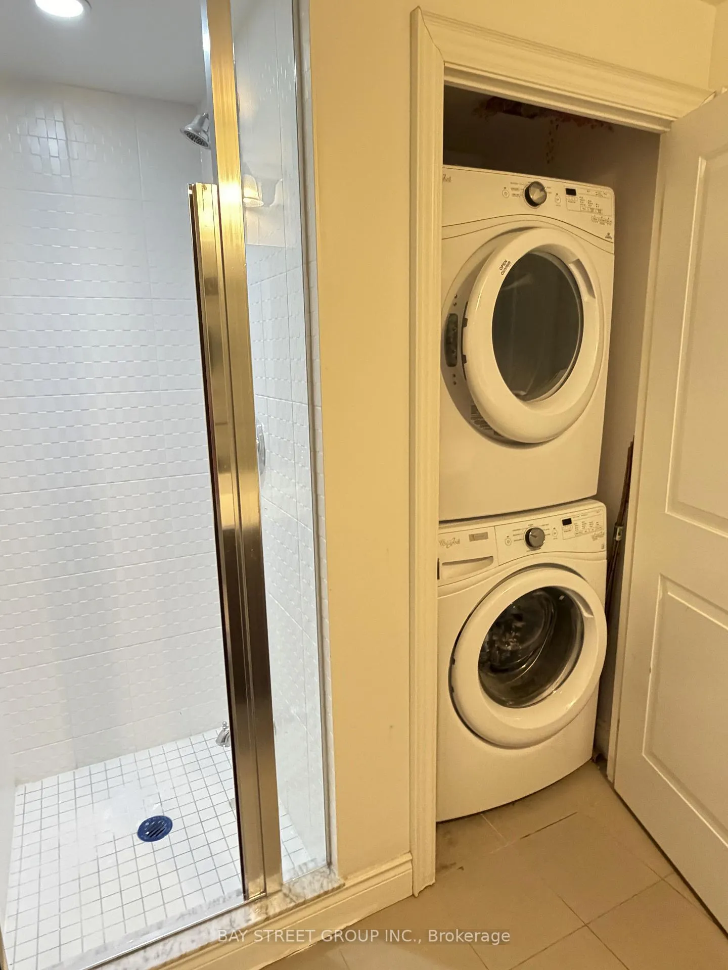 Photo 8 of Unit 601, 38 Cedarland Drive, Markham, Unionville — HOMEH