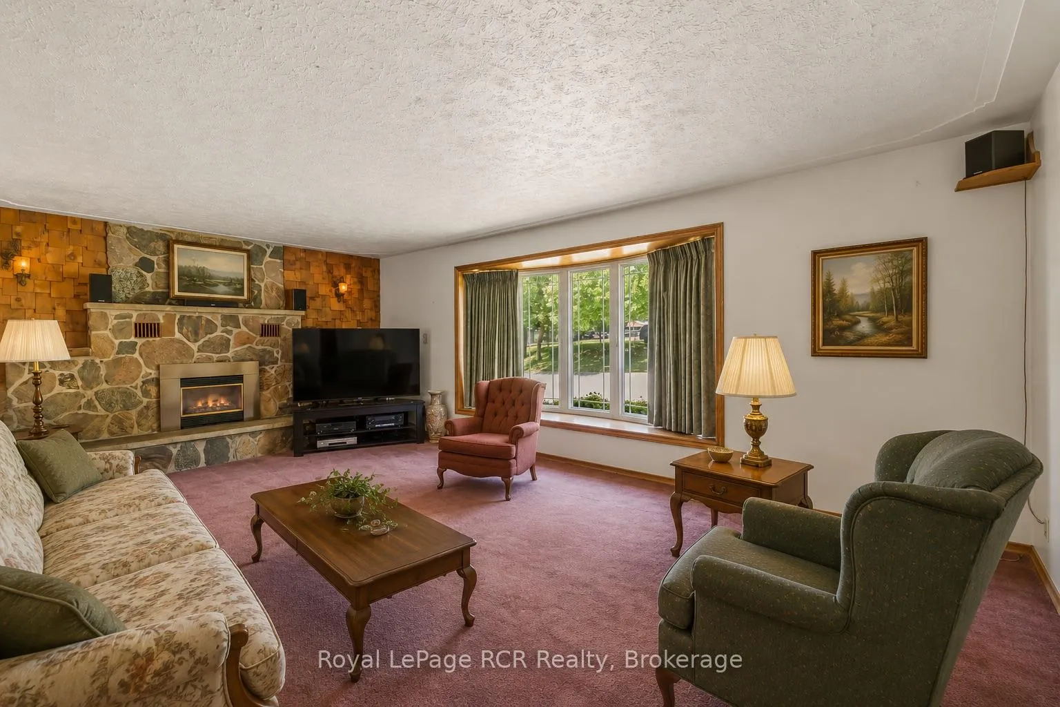 Photo 3 of 744 Arthur Street, West Grey — HOMEH