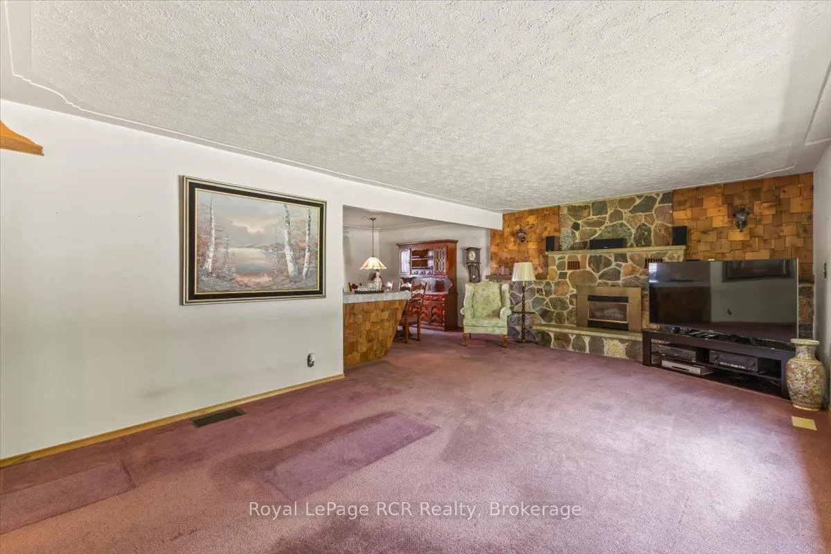Photo 4 of 744 Arthur Street, West Grey — HOMEH