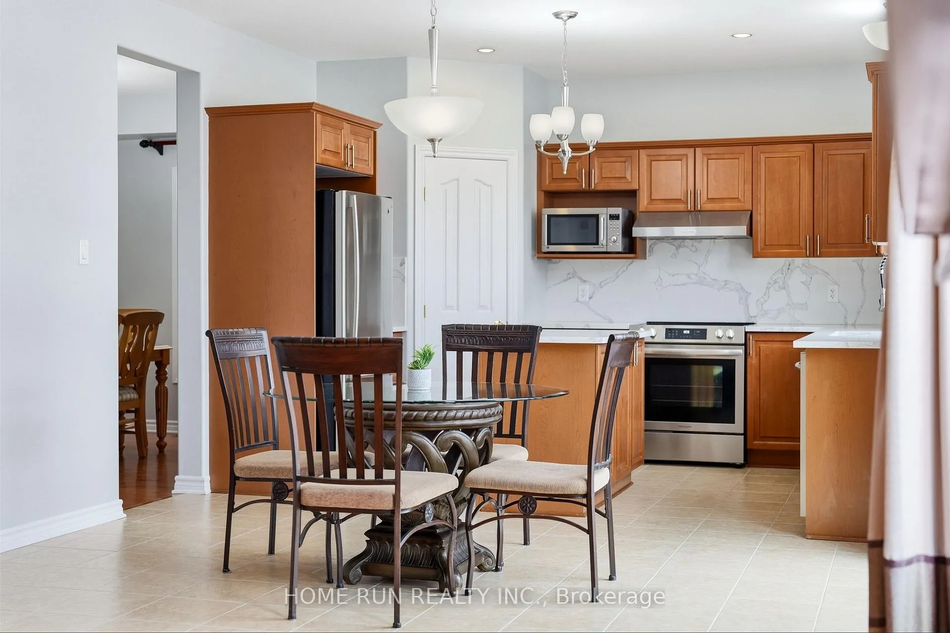 Photo 17 of 96 Woliston Crescent, Ottawa, Kanata - Morgan's Grant/South March — HOMEH