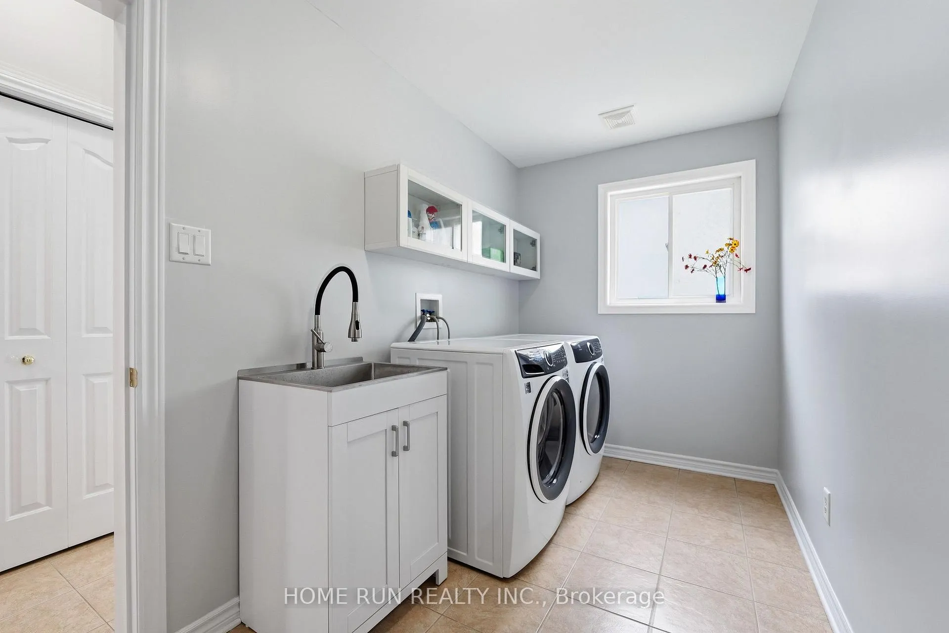 Photo 24 of 96 Woliston Crescent, Ottawa, Kanata - Morgan's Grant/South March — HOMEH