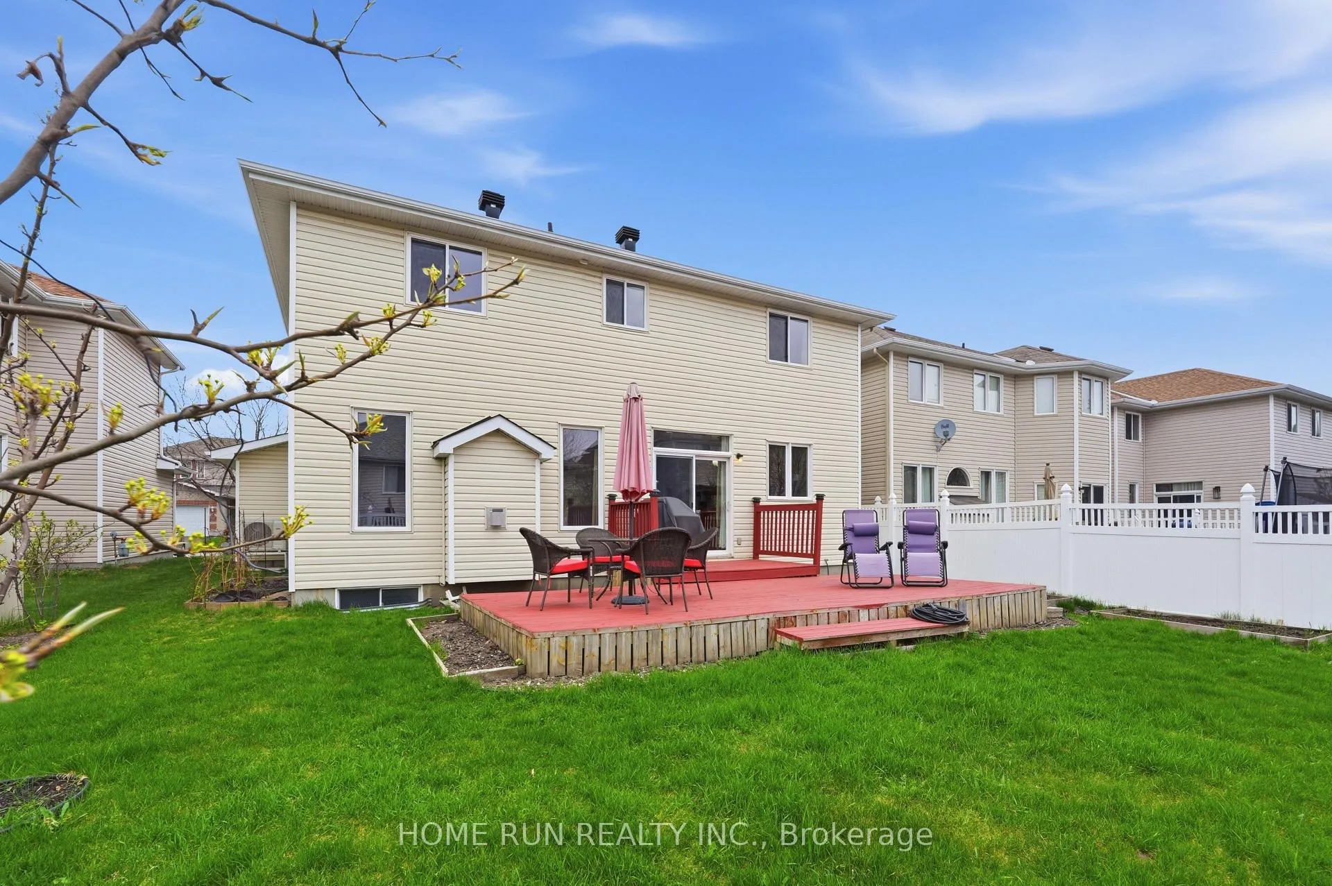Photo 43 of 96 Woliston Crescent, Ottawa, Kanata - Morgan's Grant/South March — HOMEH