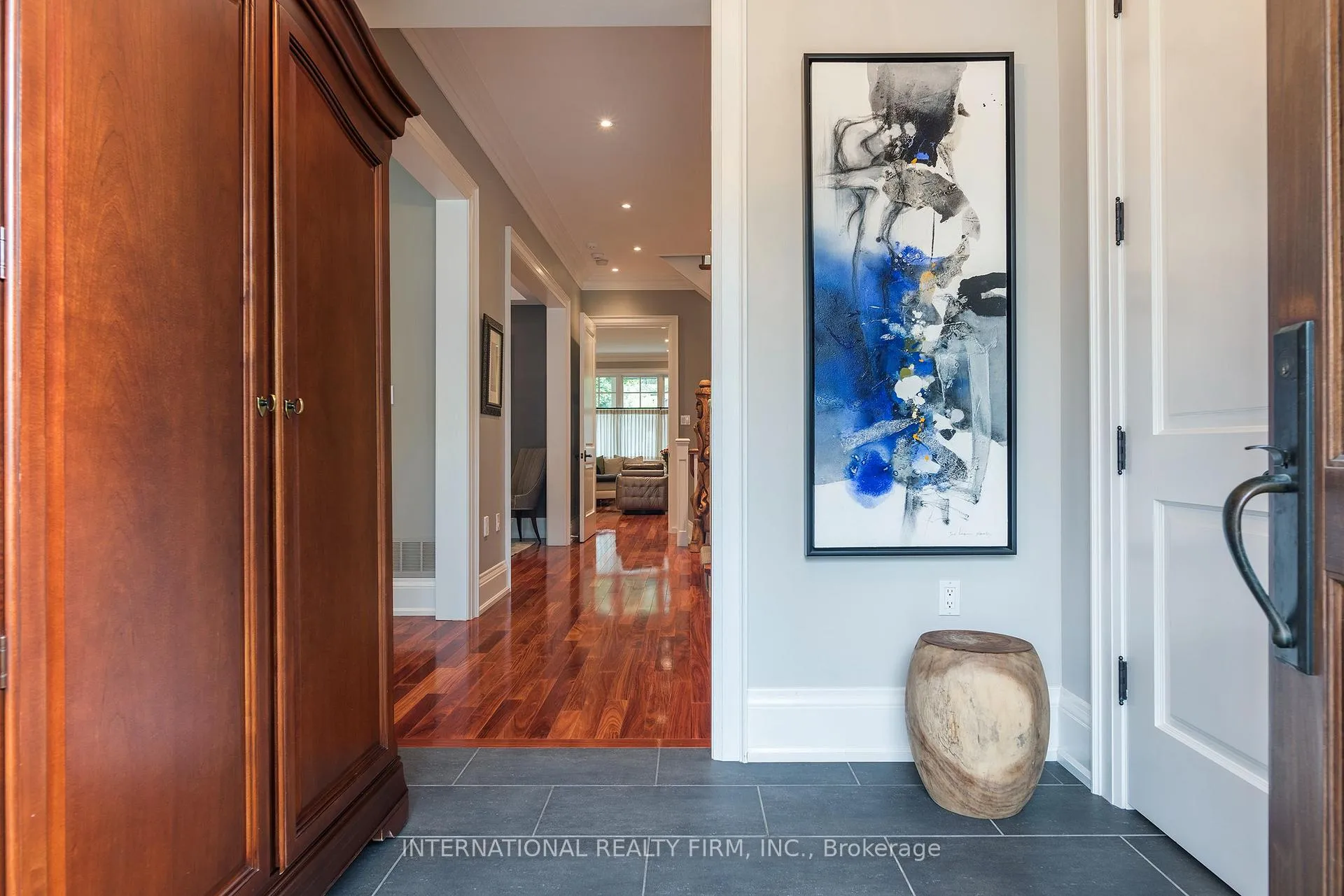 Photo 3 of 111 Hillsdale Avenue E, Toronto, Mount Pleasant West — HOMEH