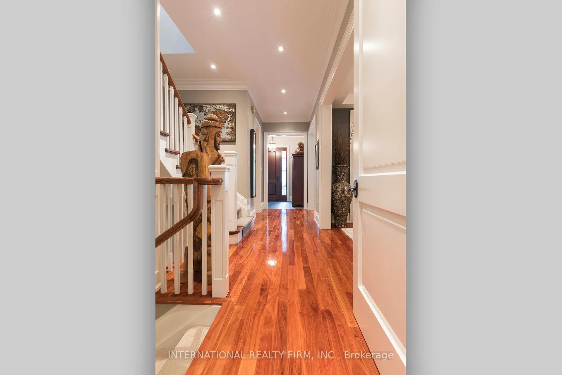 Photo 4 of 111 Hillsdale Avenue E, Toronto, Mount Pleasant West — HOMEH