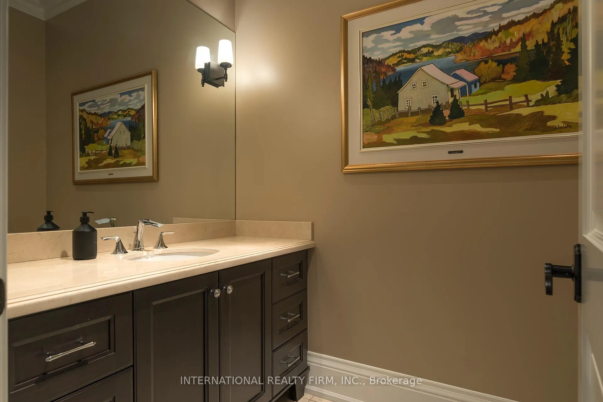 Photo 9 of 111 Hillsdale Avenue E, Toronto, Mount Pleasant West — HOMEH