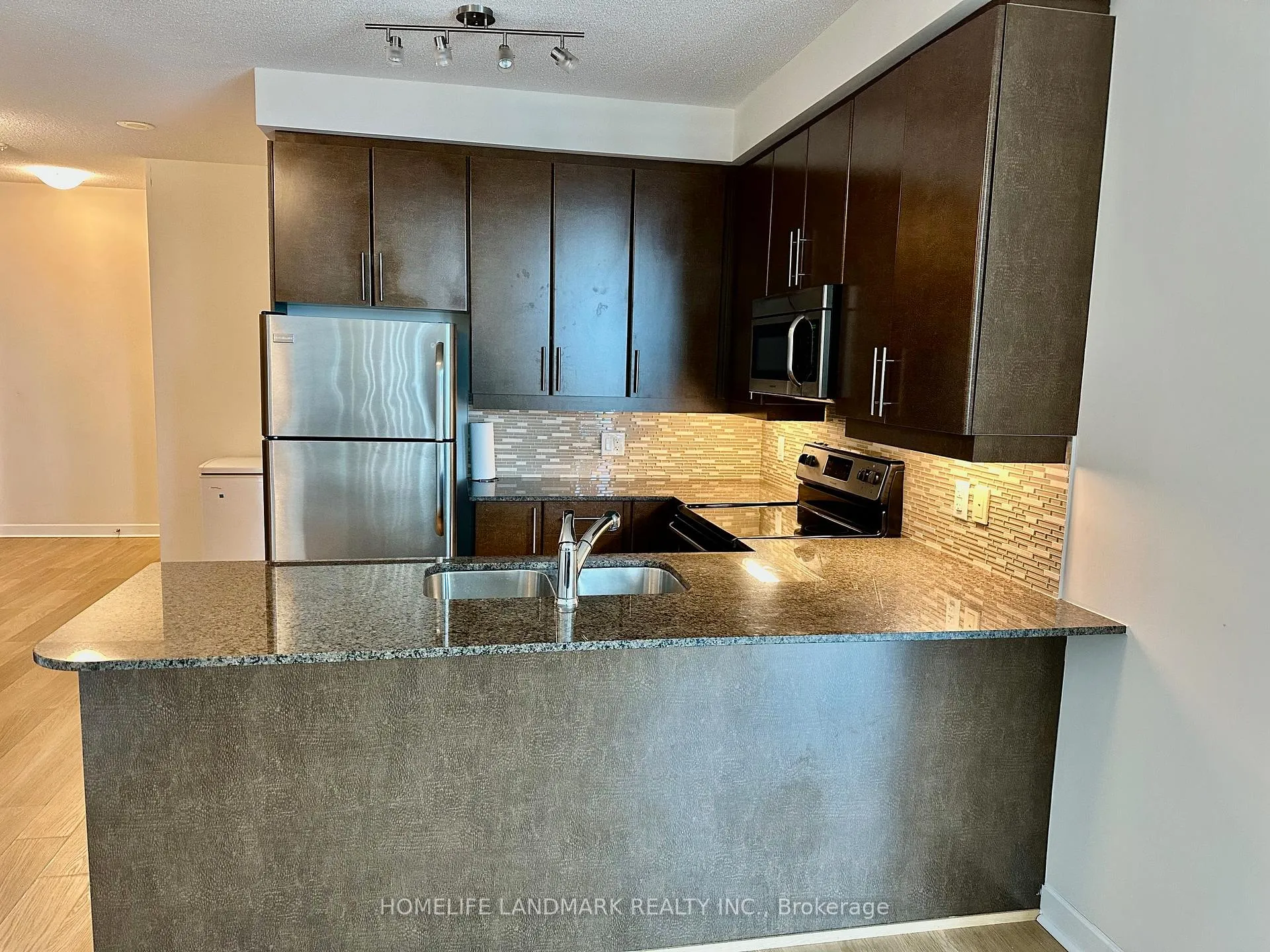 Photo 5 of Unit 4412, 33 Bay Street, Toronto, Waterfront Communities — HOMEH