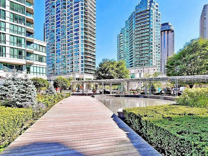Photo 13 of Unit 4412, 33 Bay Street, Toronto, Waterfront Communities — HOMEH