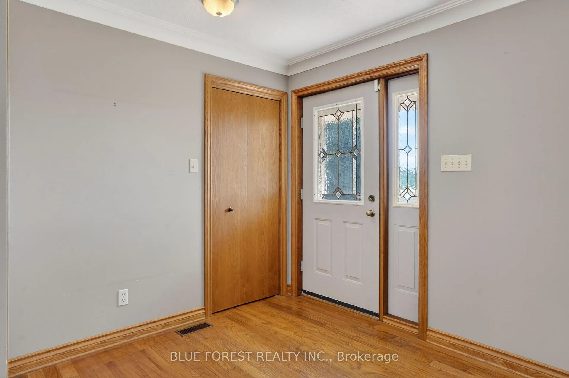 Photo 5 of 23168 Mcdougall Line, West Elgin, Rural West Elgin — HOMEH