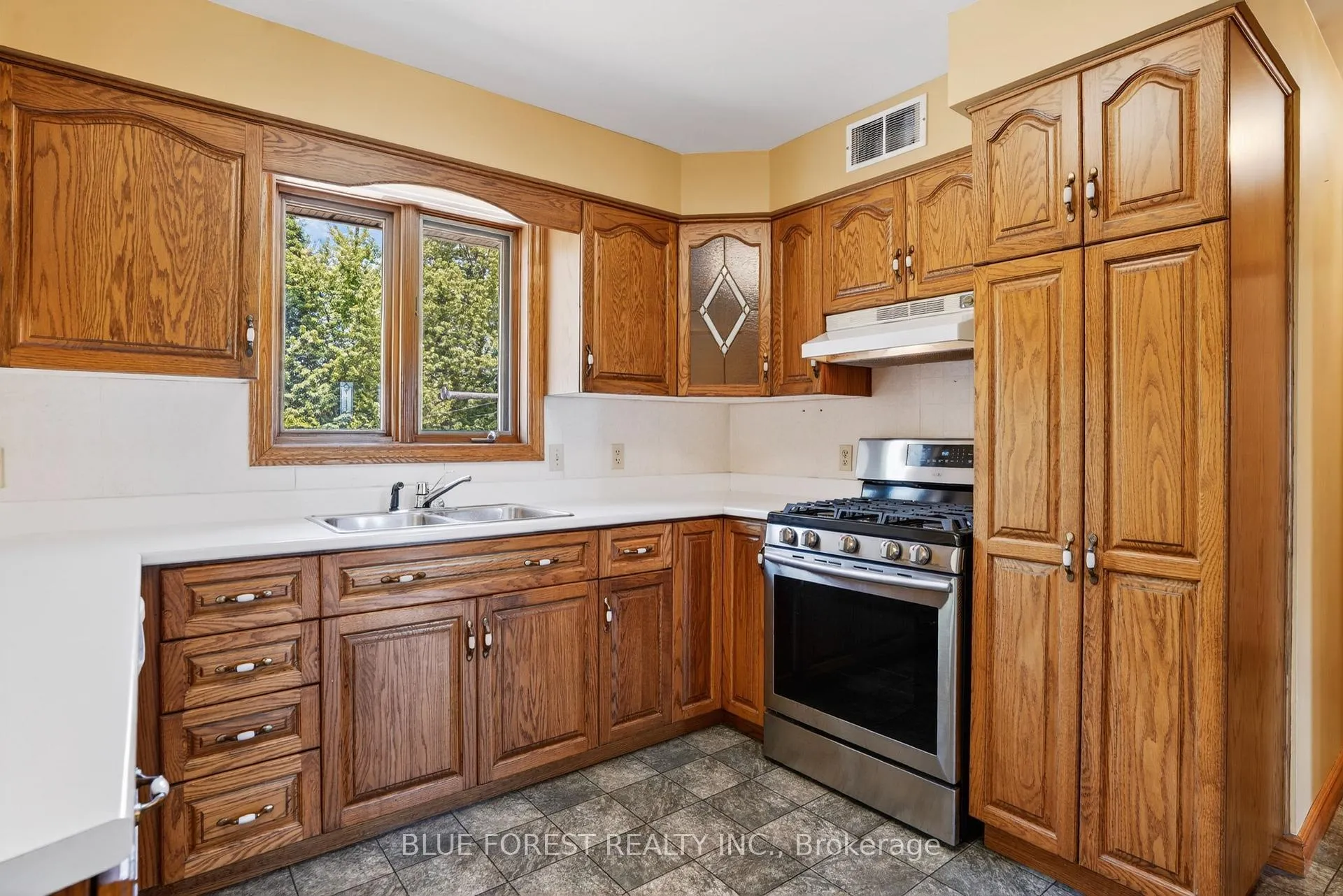 Photo 11 of 23168 Mcdougall Line, West Elgin, Rural West Elgin — HOMEH