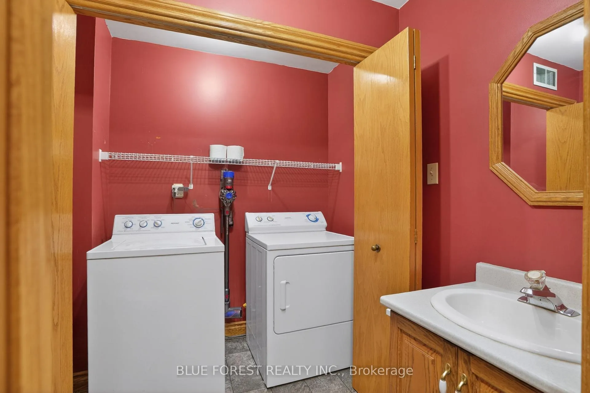 Photo 13 of 23168 Mcdougall Line, West Elgin, Rural West Elgin — HOMEH