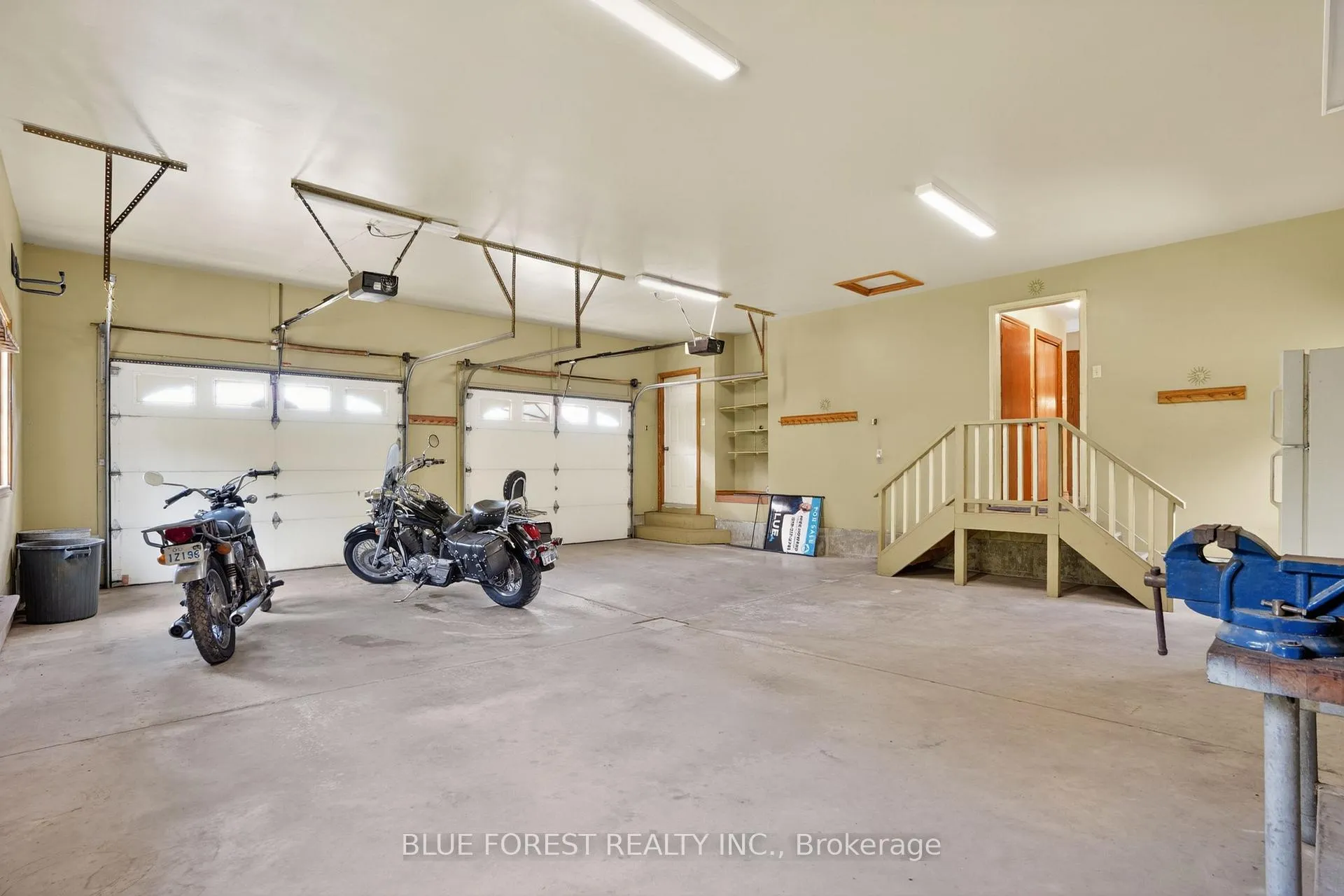 Photo 23 of 23168 Mcdougall Line, West Elgin, Rural West Elgin — HOMEH