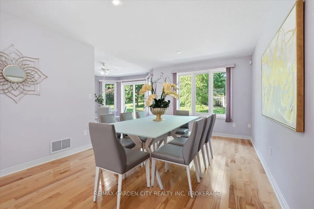 Photo 17 of 9 Evelyn Court, Pelham, Fonthill — HOMEH