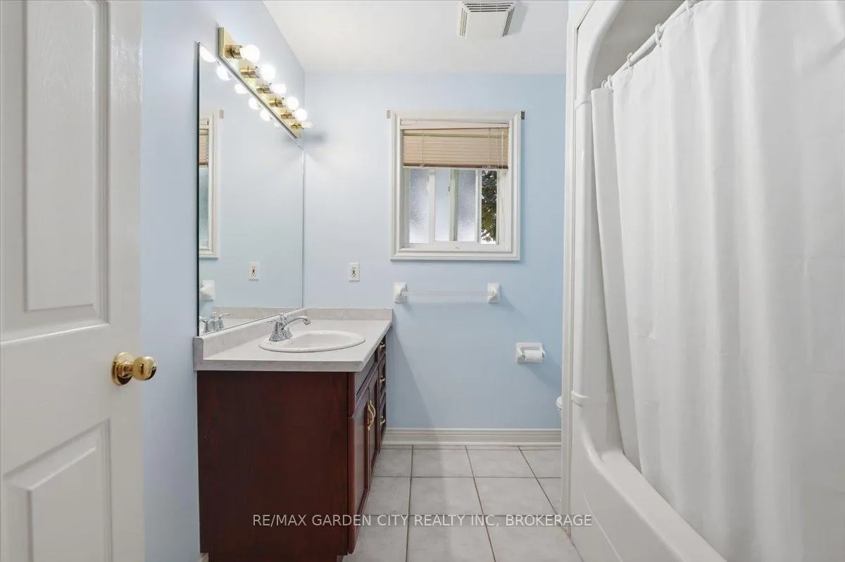 Photo 23 of 9 Evelyn Court, Pelham, Fonthill — HOMEH