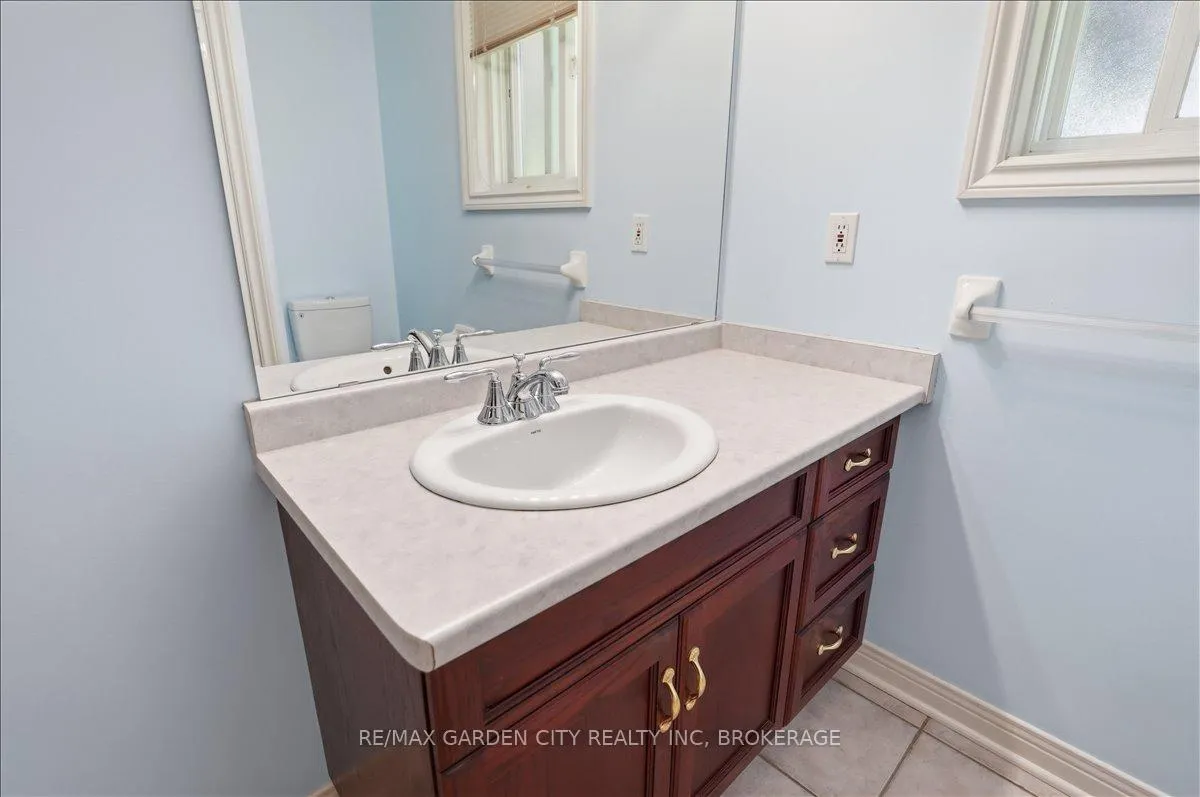 Photo 24 of 9 Evelyn Court, Pelham, Fonthill — HOMEH