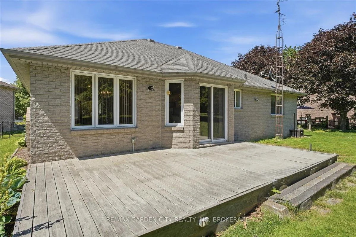 Photo 32 of 9 Evelyn Court, Pelham, Fonthill — HOMEH