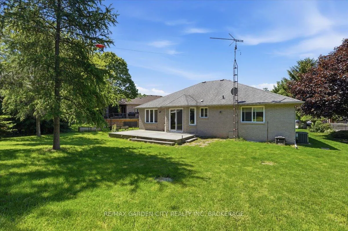 Photo 34 of 9 Evelyn Court, Pelham, Fonthill — HOMEH