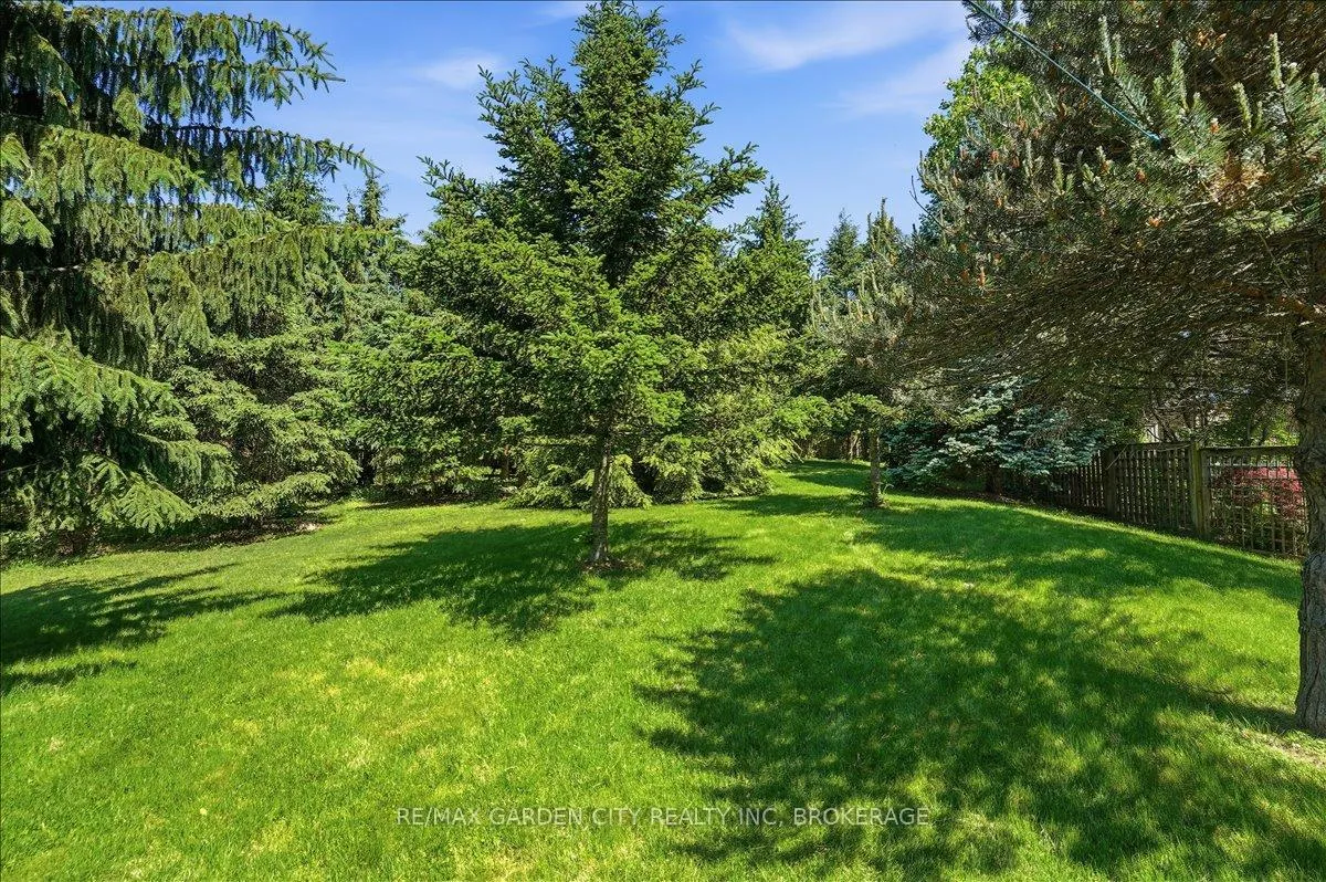 Photo 35 of 9 Evelyn Court, Pelham, Fonthill — HOMEH