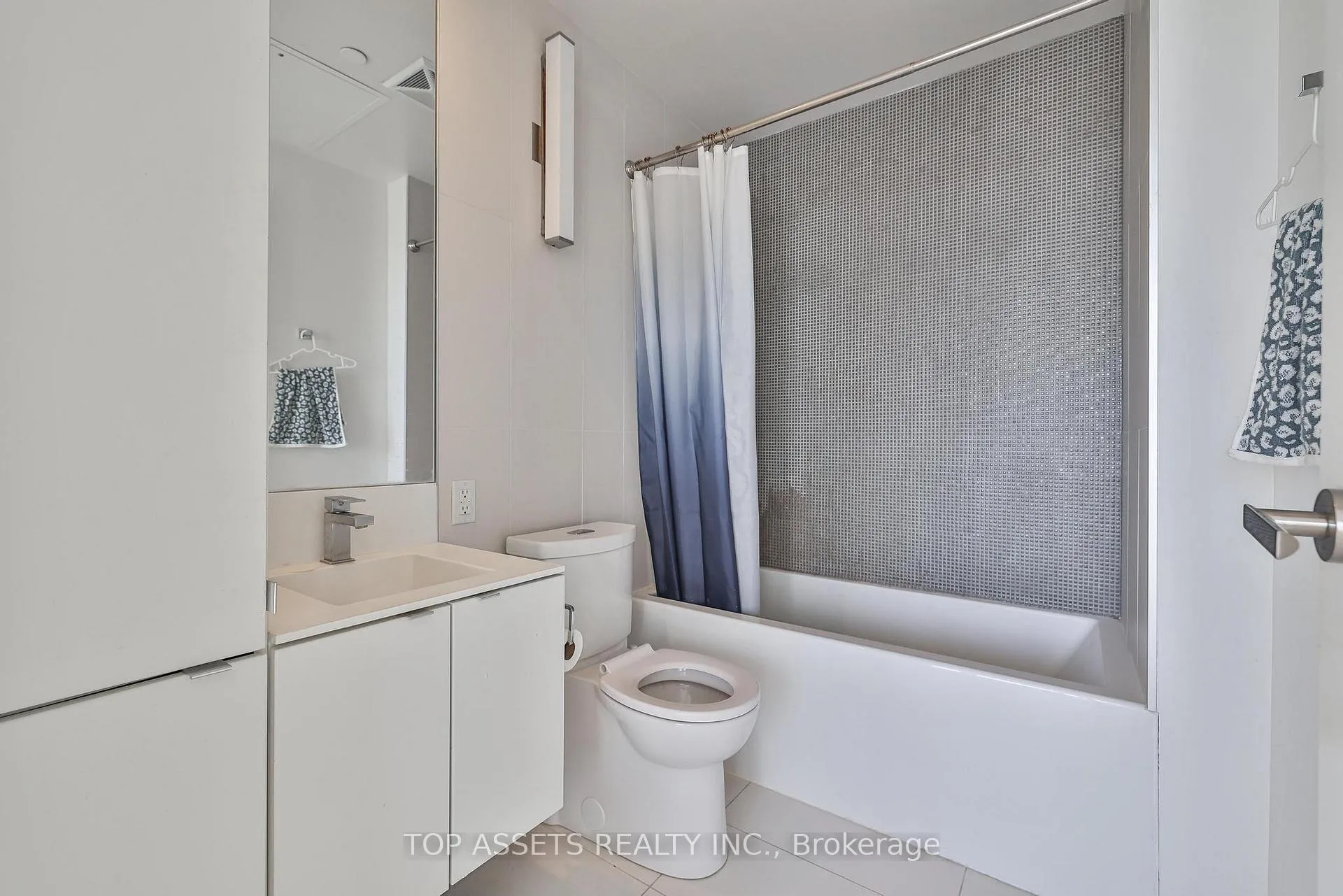 Photo 28 of Unit 602, 125 Peter Street, Toronto, Waterfront Communities — HOMEH