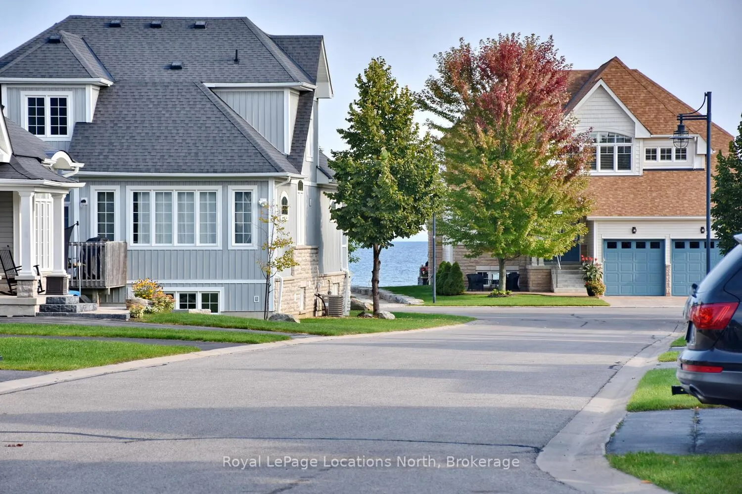 Photo 2 of 26 Starboard Circle, Wasaga Beach — HOMEH