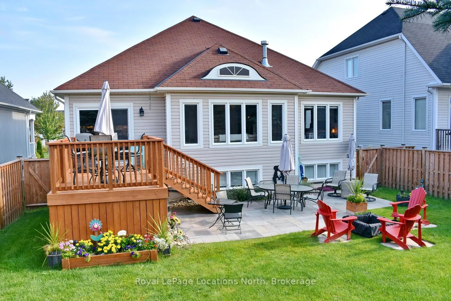 Photo 3 of 26 Starboard Circle, Wasaga Beach — HOMEH
