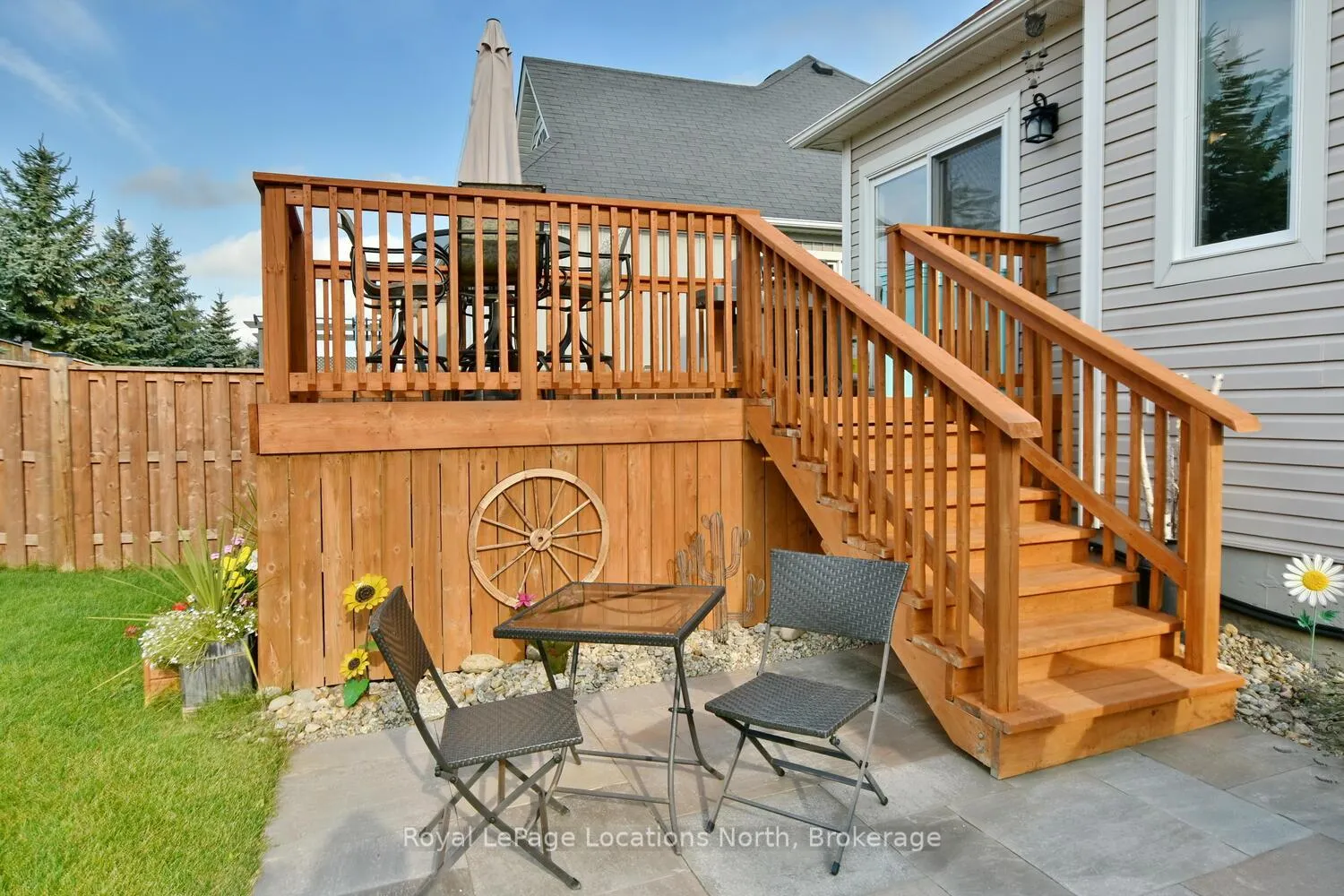 Photo 4 of 26 Starboard Circle, Wasaga Beach — HOMEH