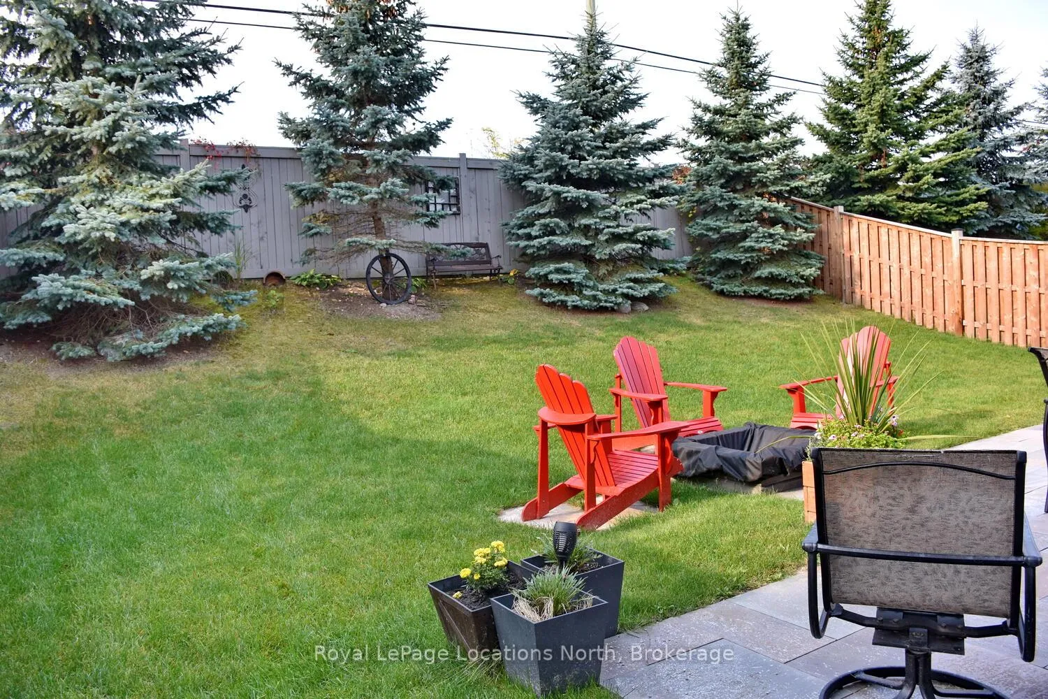Photo 8 of 26 Starboard Circle, Wasaga Beach — HOMEH