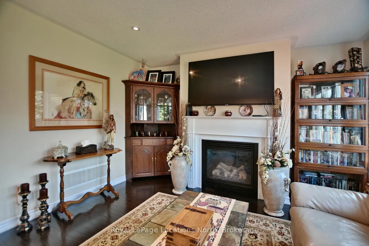 Photo 17 of 26 Starboard Circle, Wasaga Beach — HOMEH
