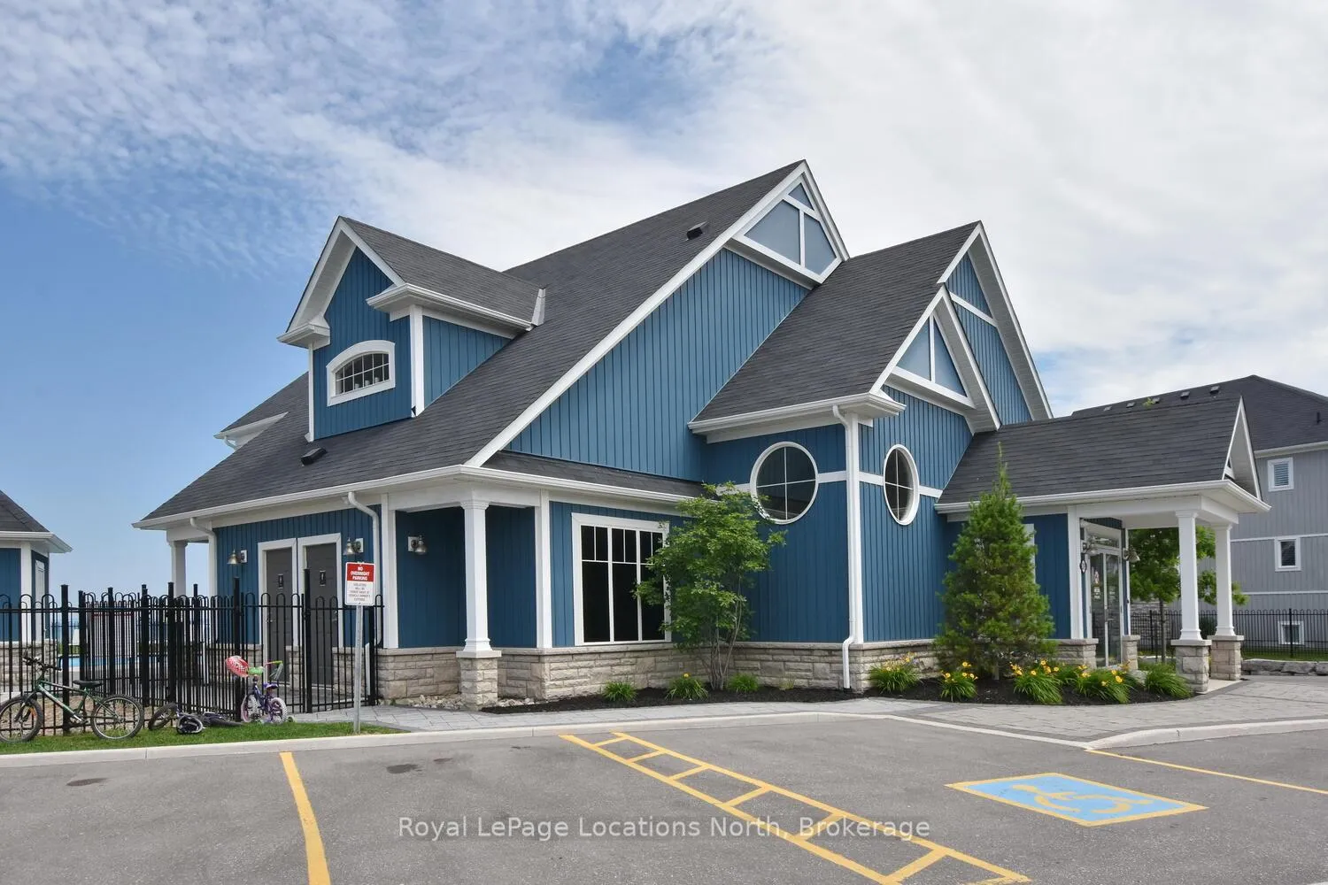 Photo 35 of 26 Starboard Circle, Wasaga Beach — HOMEH
