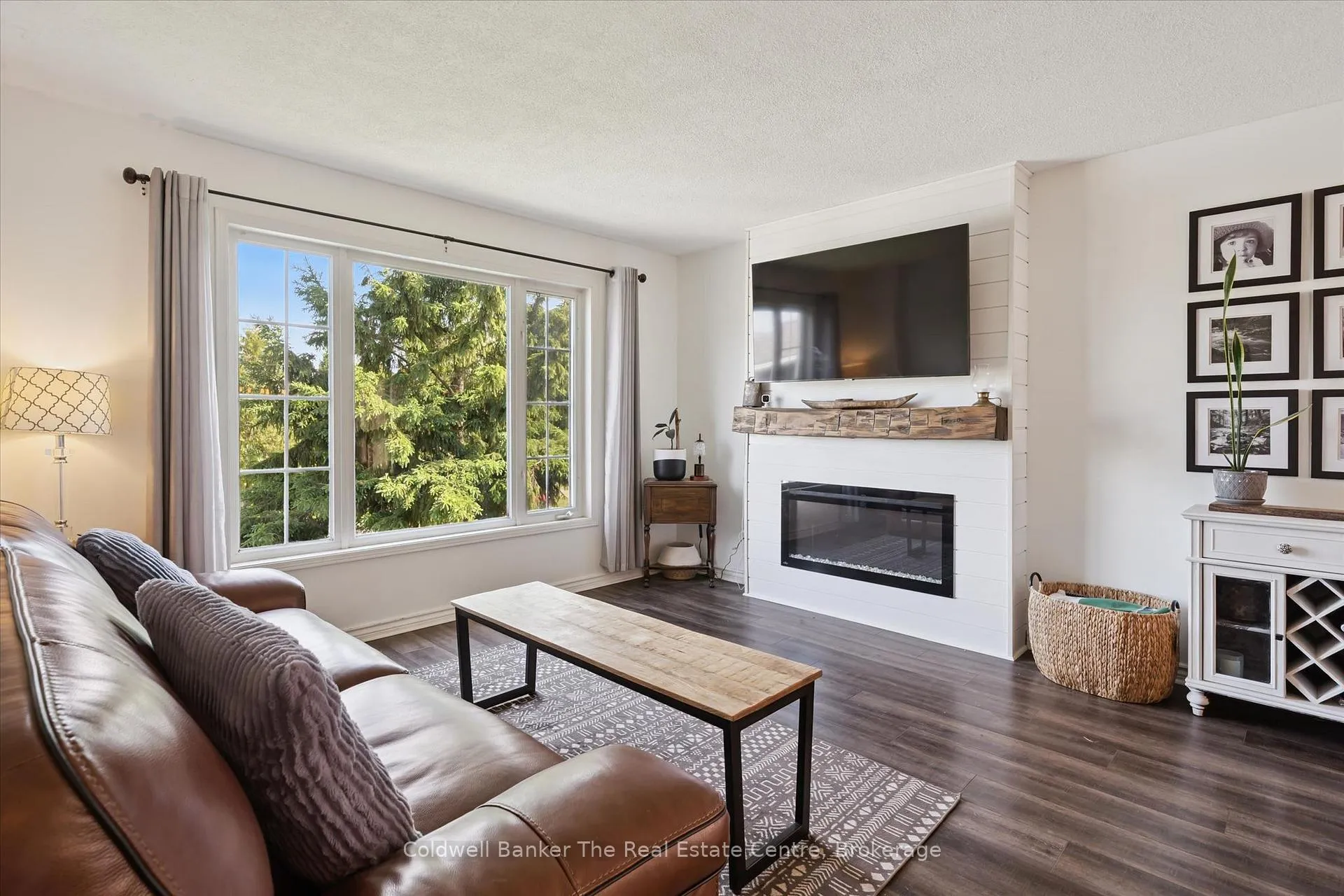 Photo 7 of 25 Lankin Avenue, Bracebridge, Monck (Bracebridge) — HOMEH