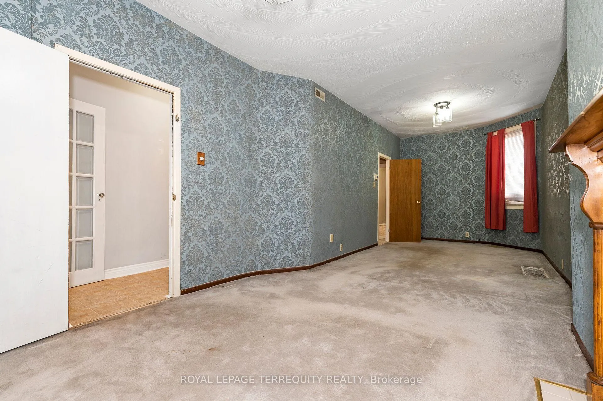 Photo 7 of 54 St Clair Gardens, Toronto, Corso Italia-Davenport — HOMEH