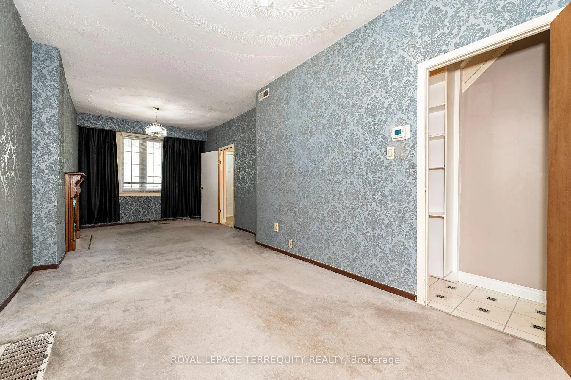 Photo 9 of 54 St Clair Gardens, Toronto, Corso Italia-Davenport — HOMEH