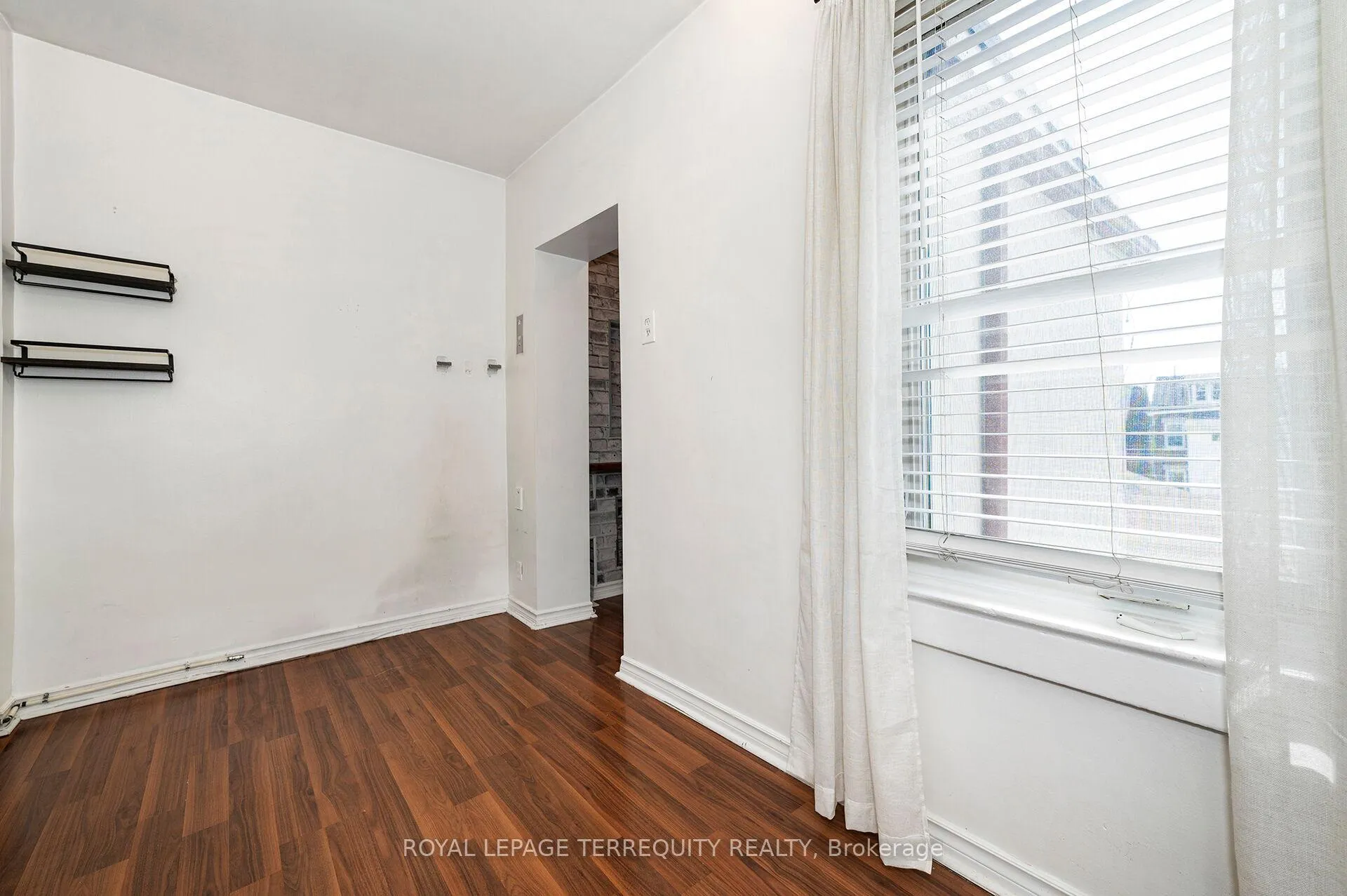 Photo 21 of 54 St Clair Gardens, Toronto, Corso Italia-Davenport — HOMEH