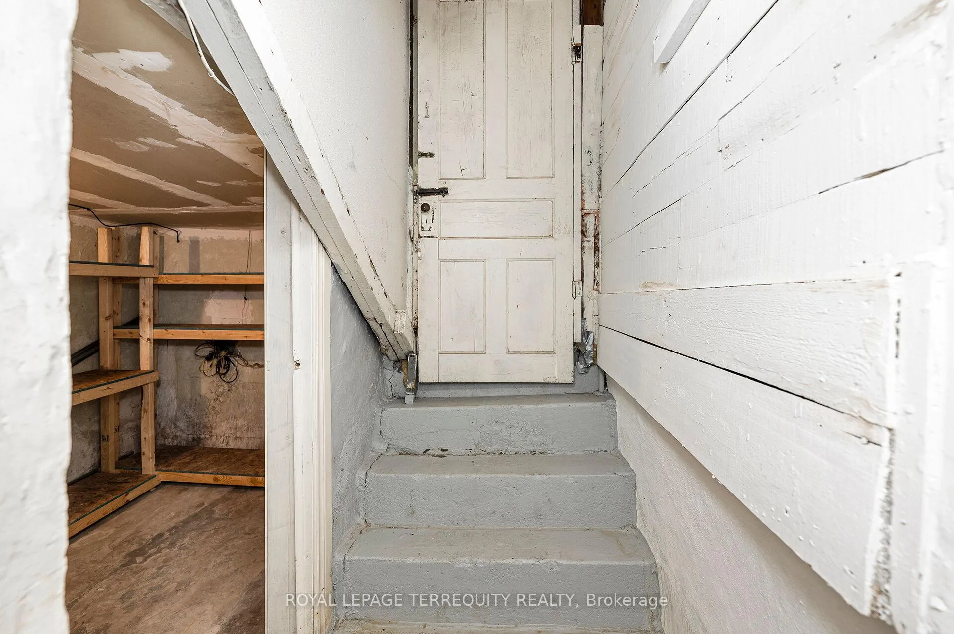 Photo 34 of 54 St Clair Gardens, Toronto, Corso Italia-Davenport — HOMEH