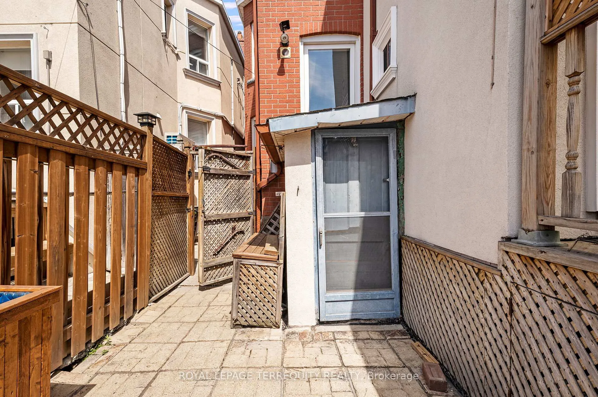 Photo 35 of 54 St Clair Gardens, Toronto, Corso Italia-Davenport — HOMEH