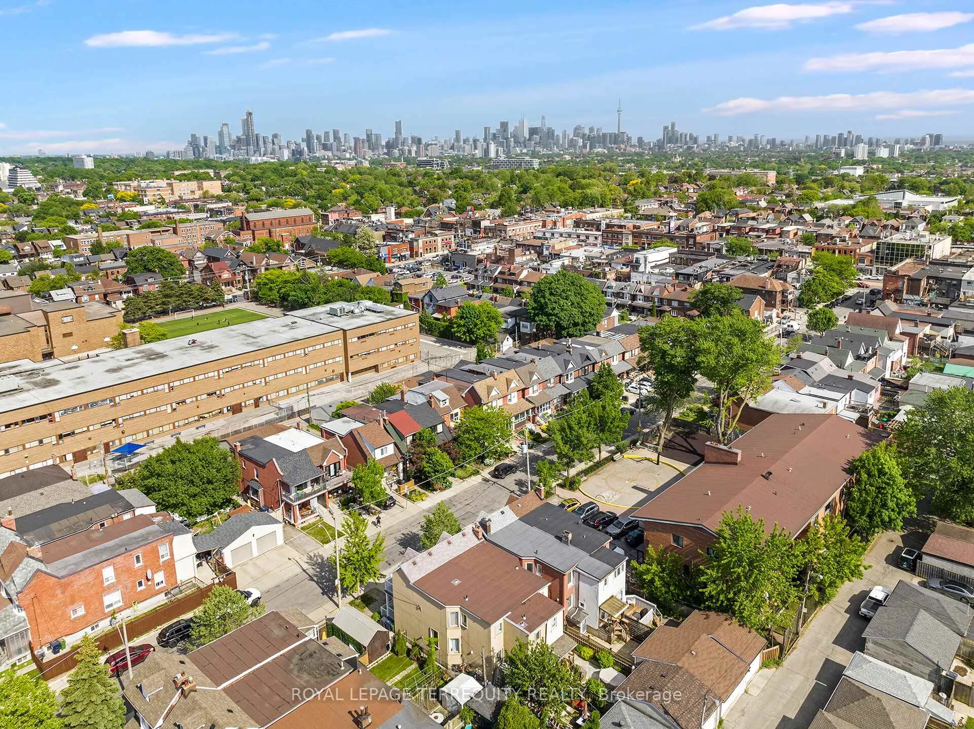 Photo 47 of 54 St Clair Gardens, Toronto, Corso Italia-Davenport — HOMEH
